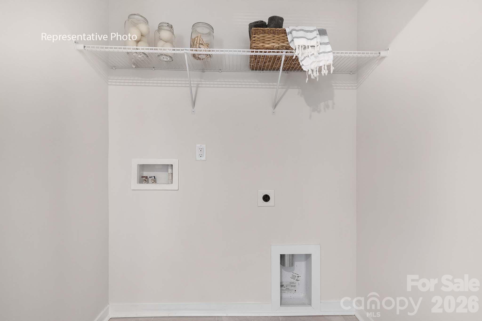 1090 Whistling Place Property Photo 17