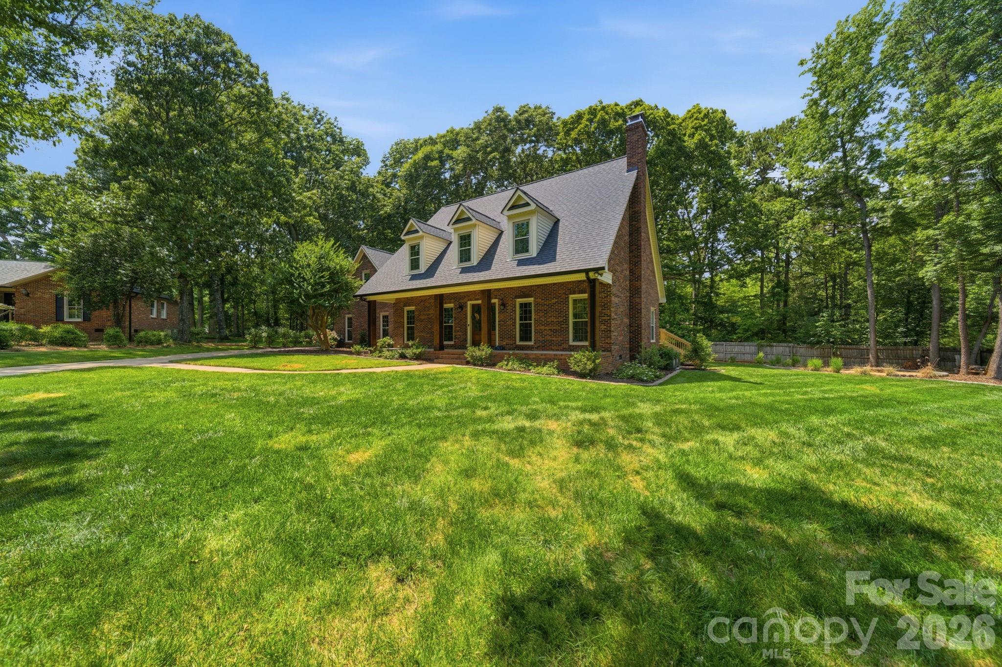 5243 Mintridge Road Property Photo 3