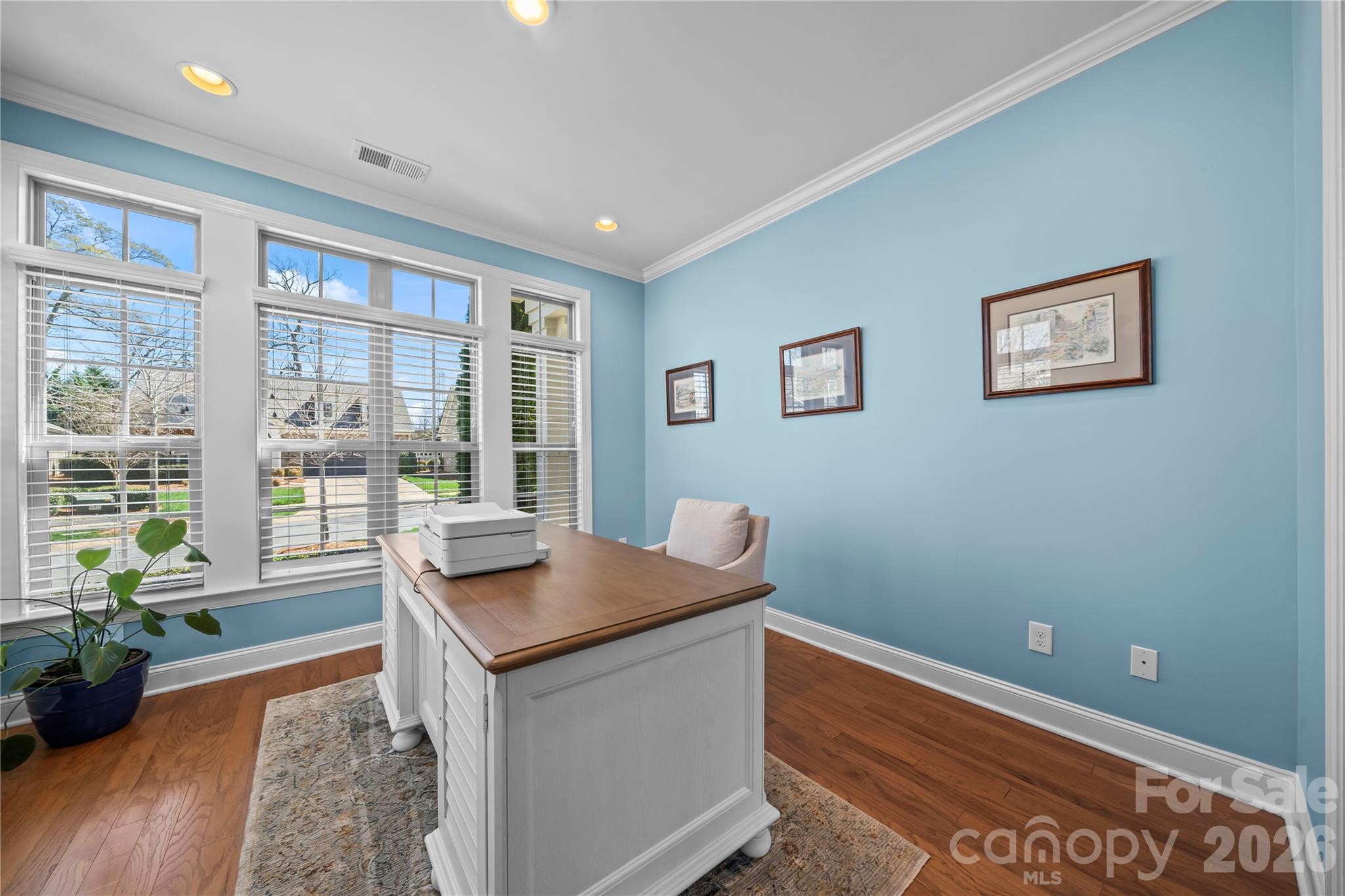 8020 Parknoll Drive Property Photo 4