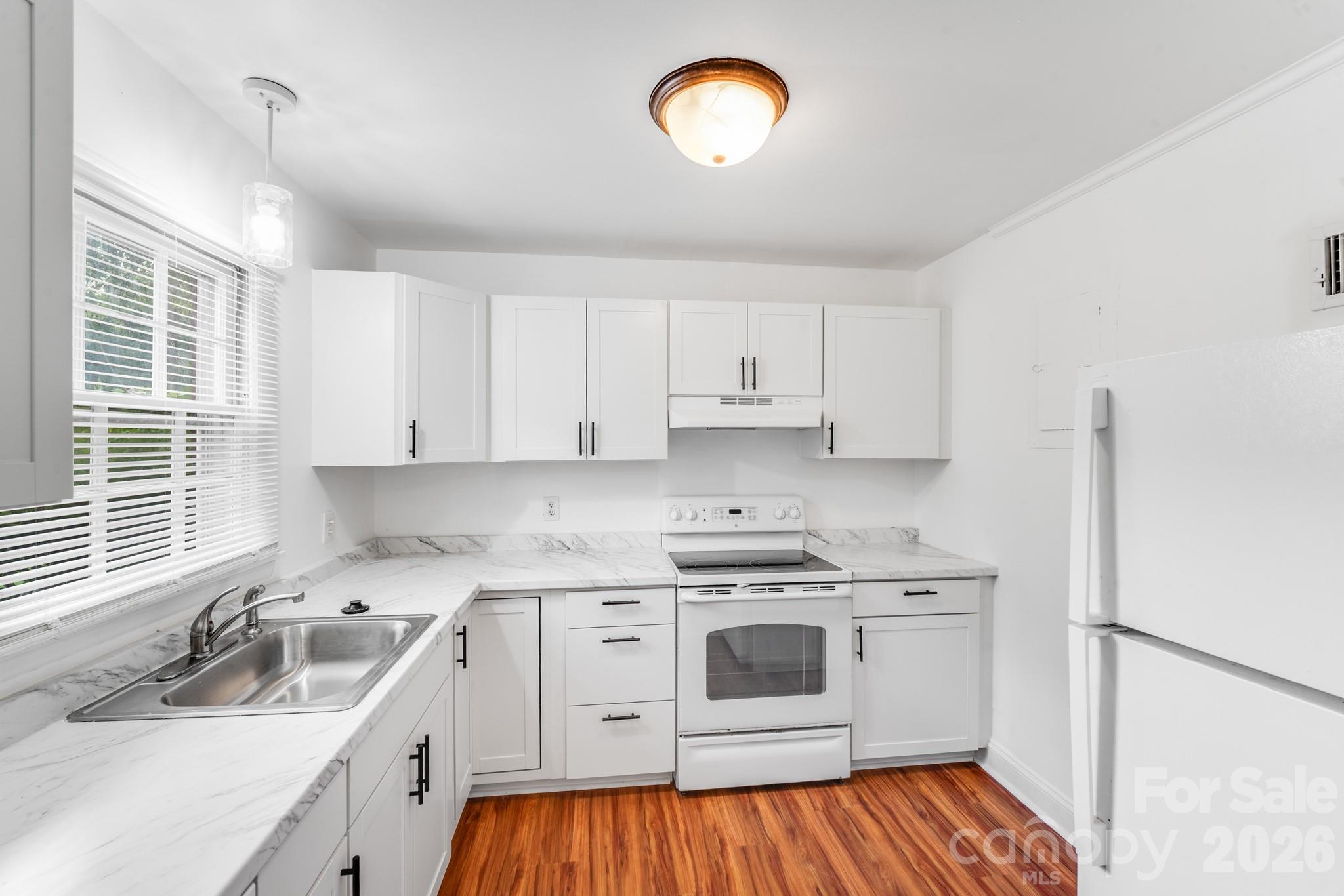 405 W Harvie Avenue A&b Property Photo 6