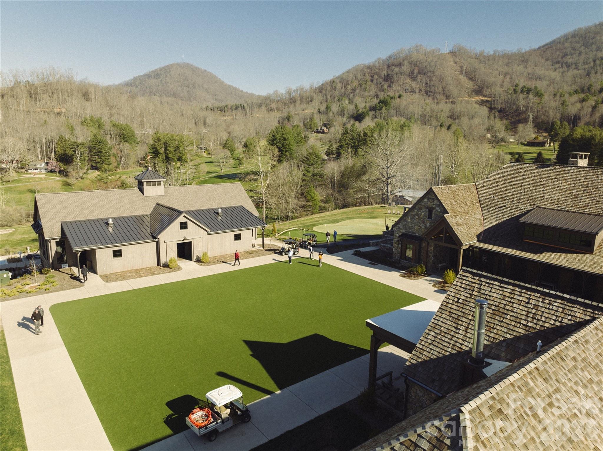 51 Bear Tree Cove Property Photo 12