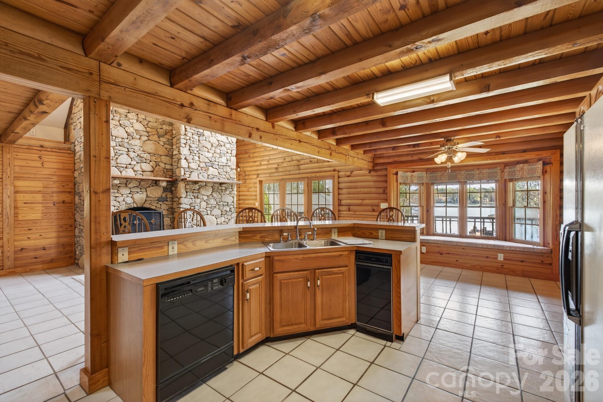 5981 Johnson Road Property Photo 9