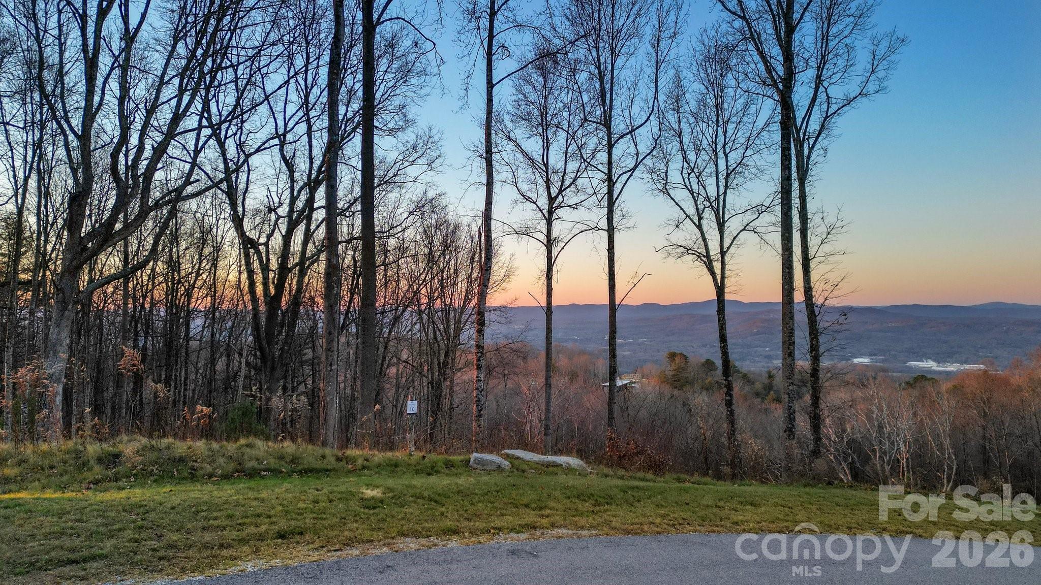 198 Mossy Rock Way 10 Property Photo 1