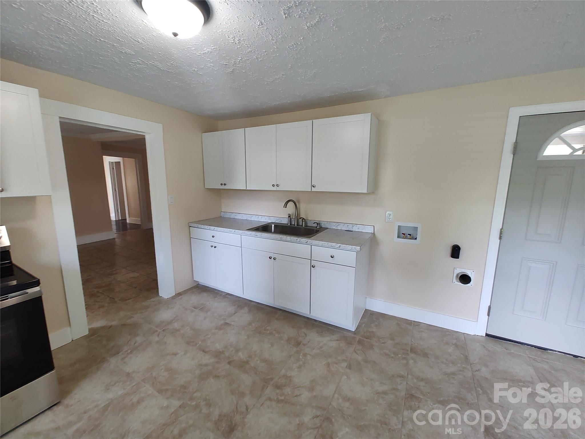 175 Leonard Road Property Photo 5