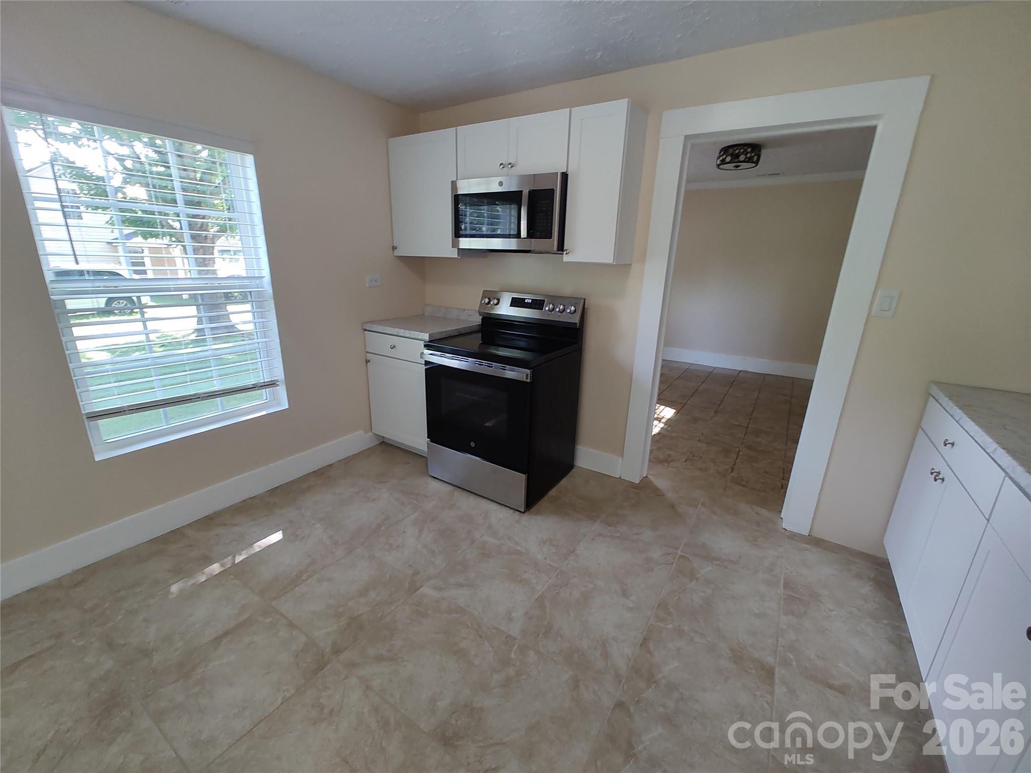 175 Leonard Road Property Photo 6