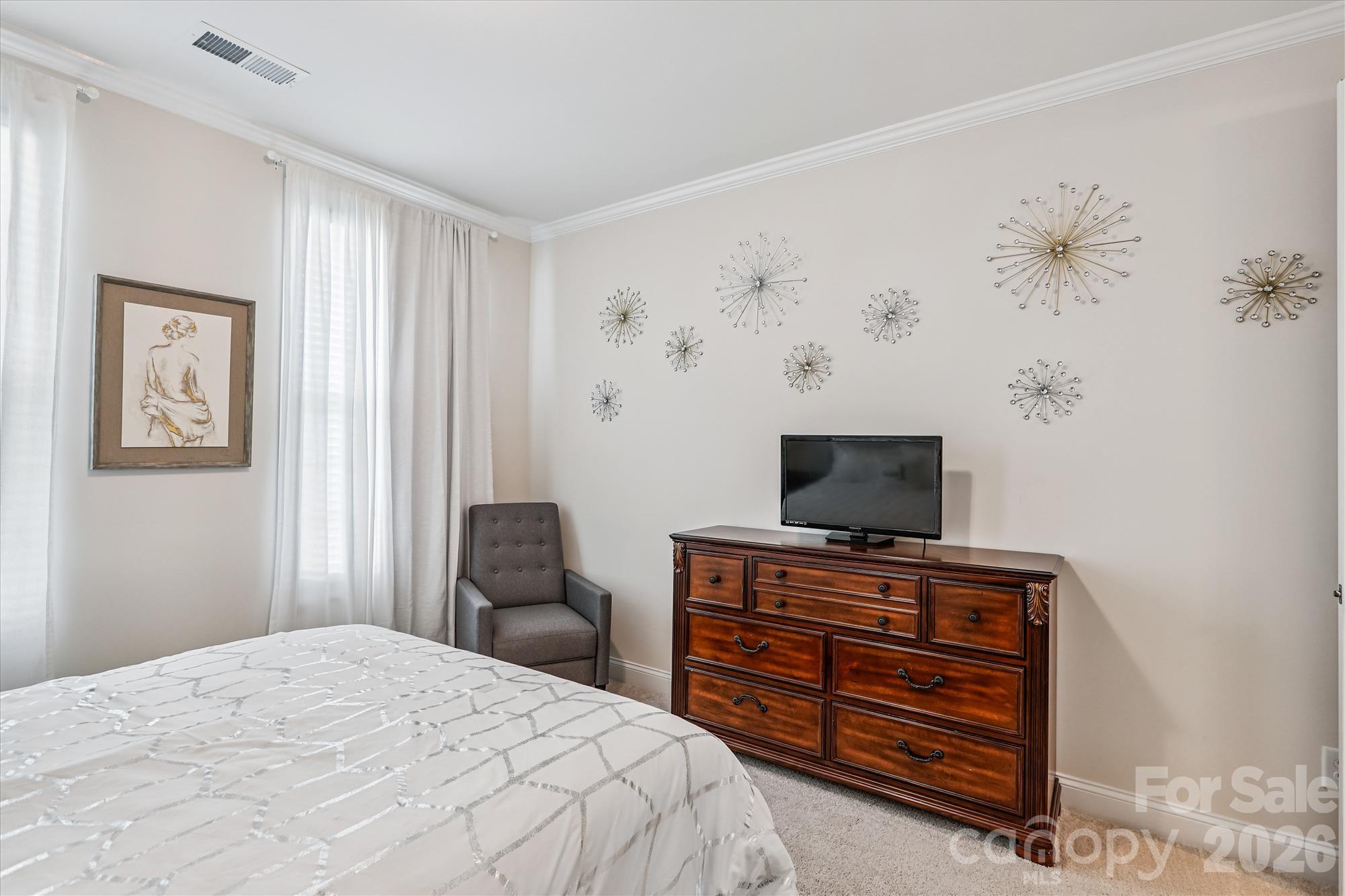 10400 Superb Lane Property Photo 7