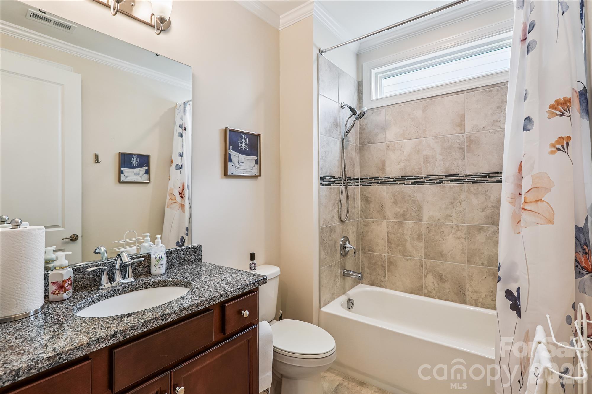 10400 Superb Lane Property Photo 11