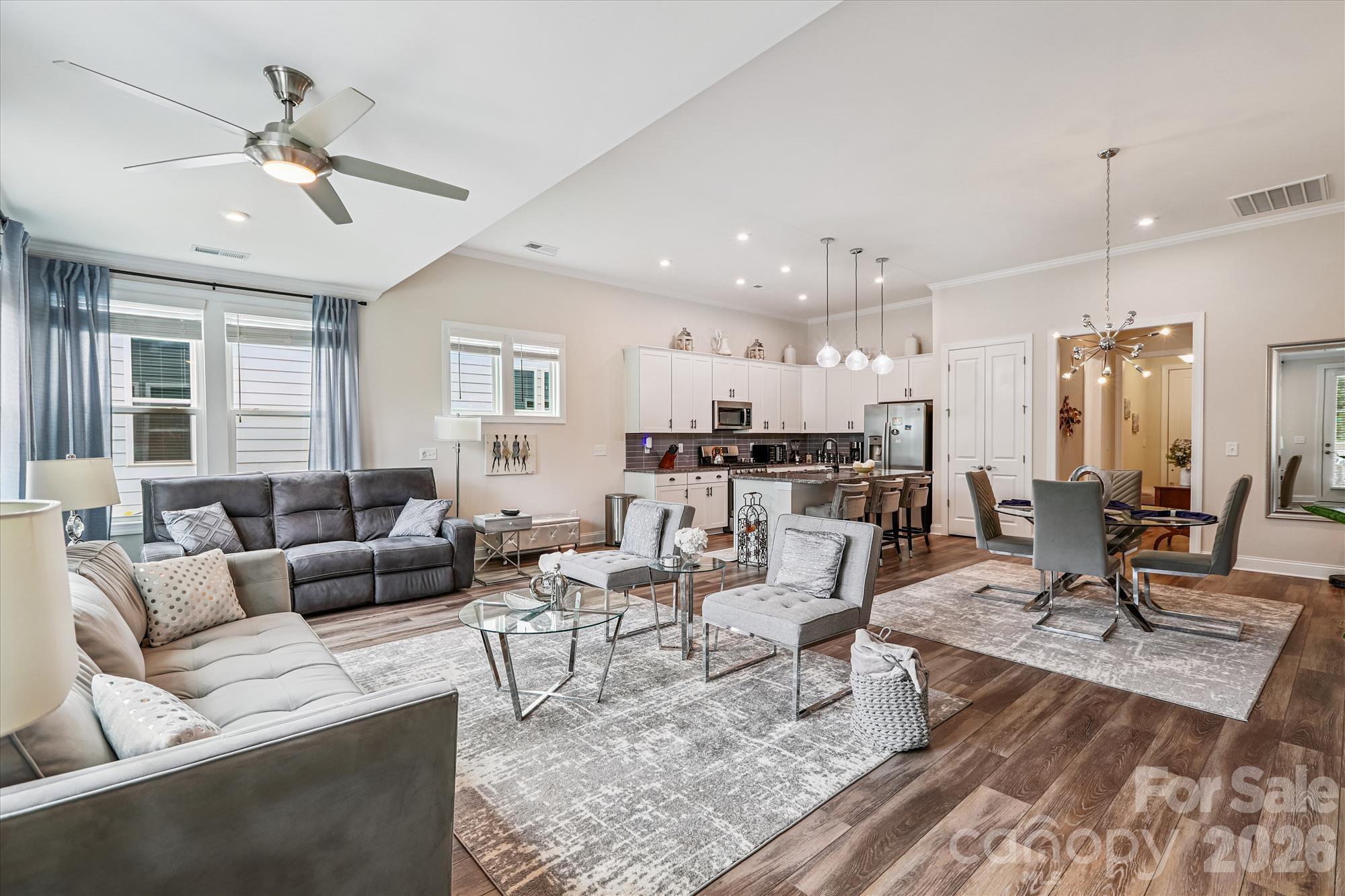 10400 Superb Lane Property Photo 22
