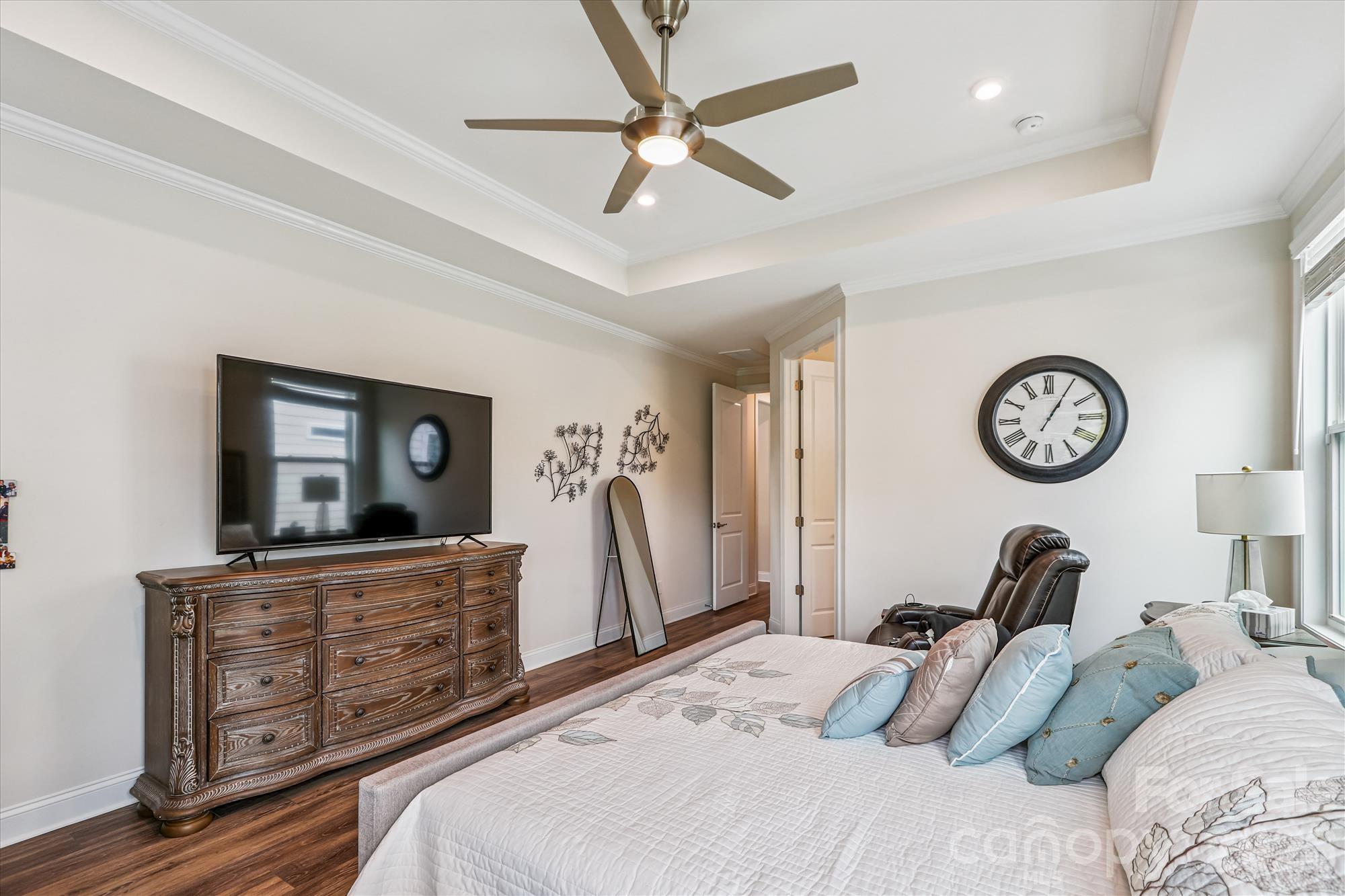 10400 Superb Lane Property Photo 28