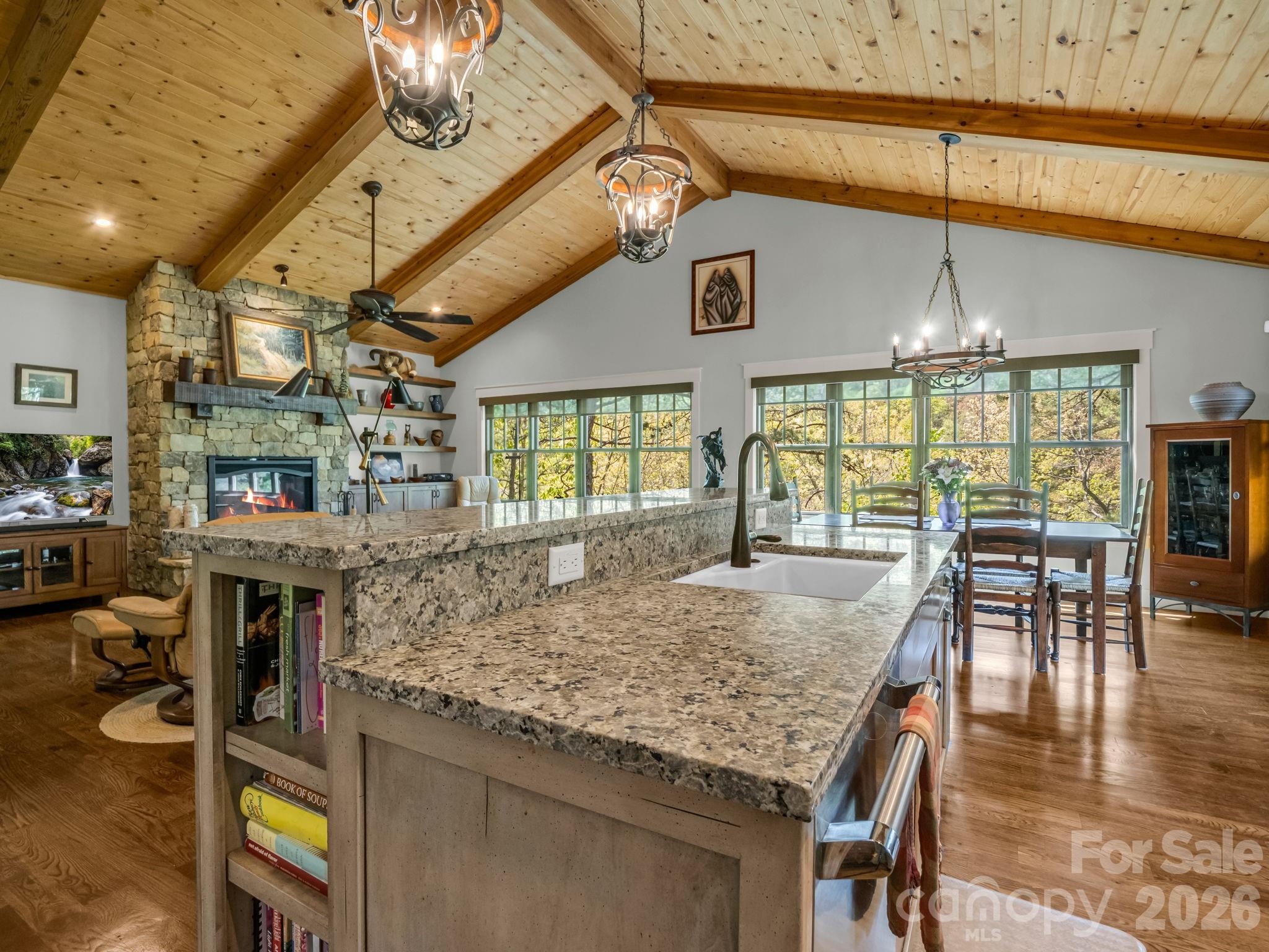 16 Panther Gap Road Property Photo 14