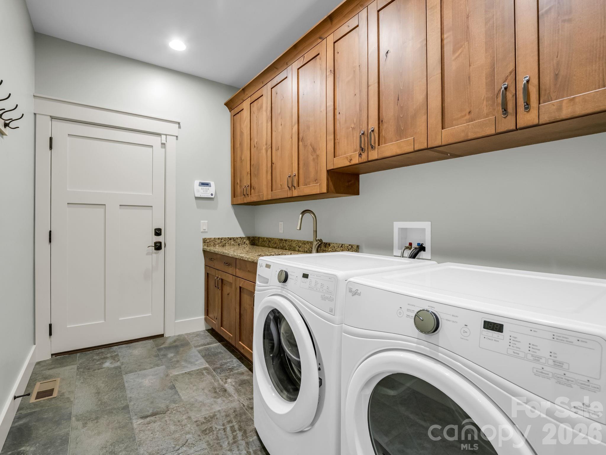 16 Panther Gap Road Property Photo 29