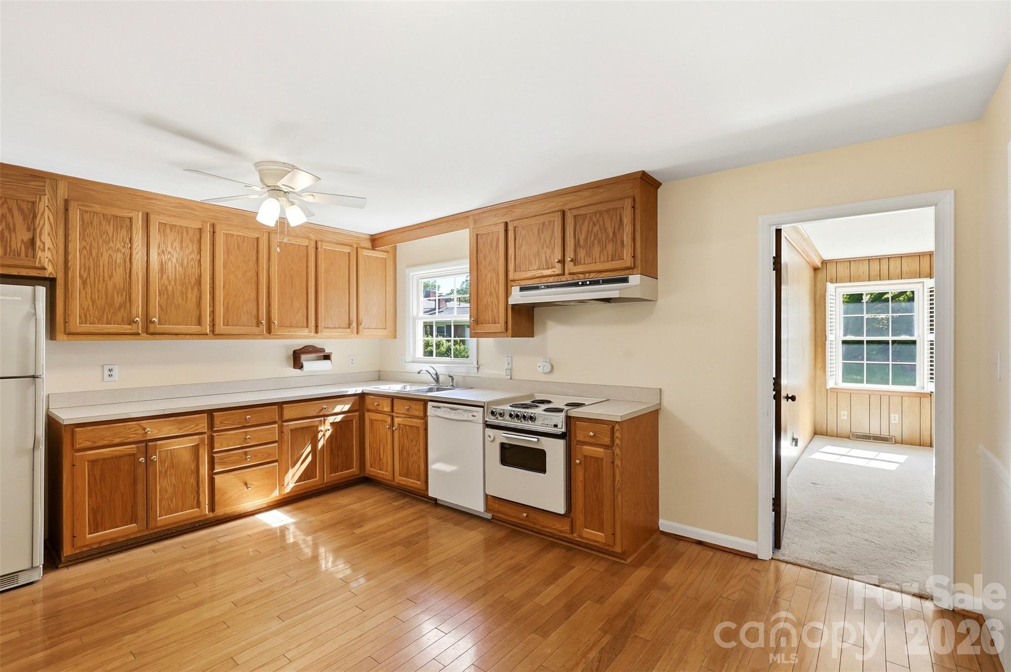 1406 Lakeview Drive Property Photo 12