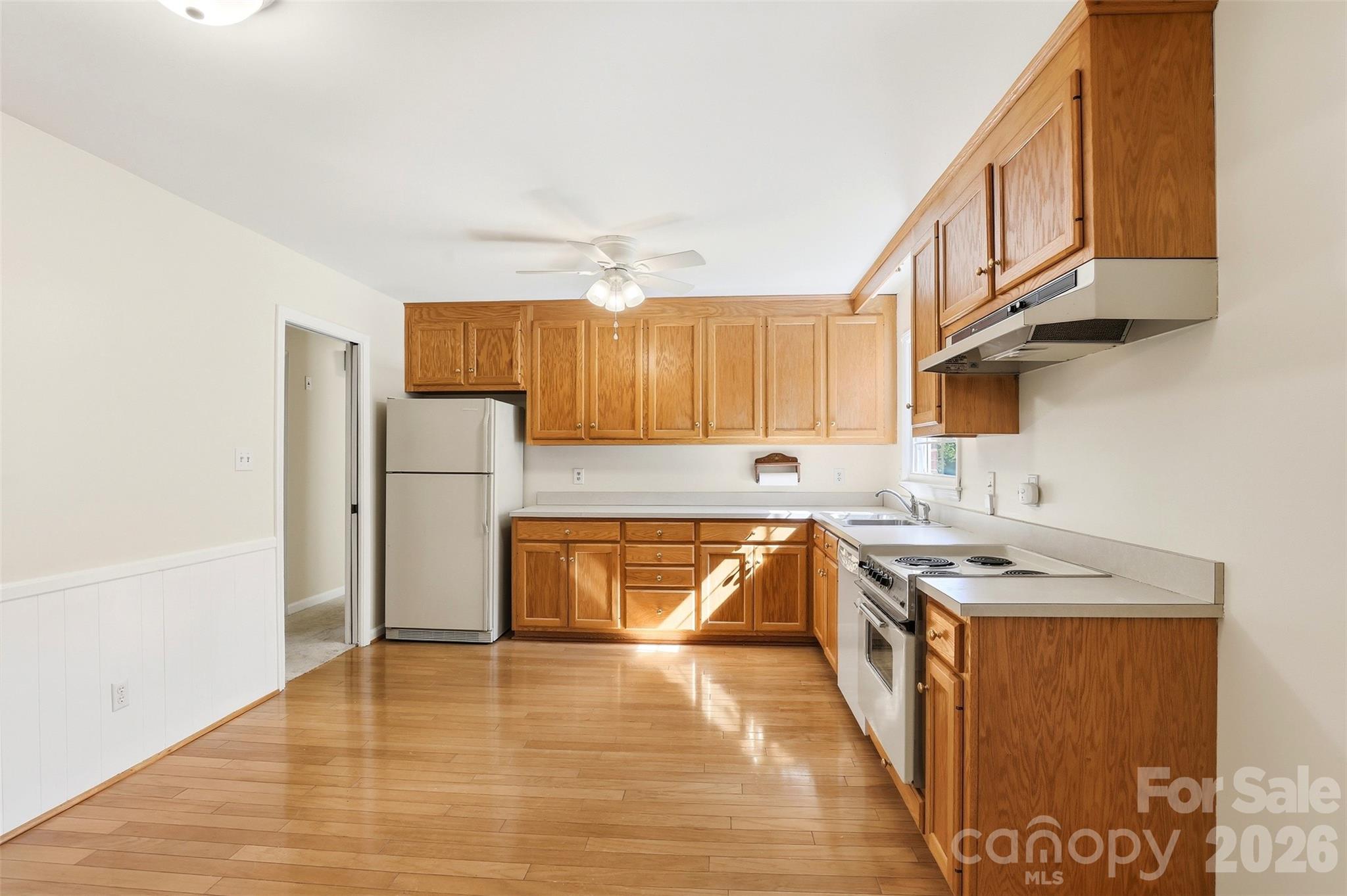1406 Lakeview Drive Property Photo 14