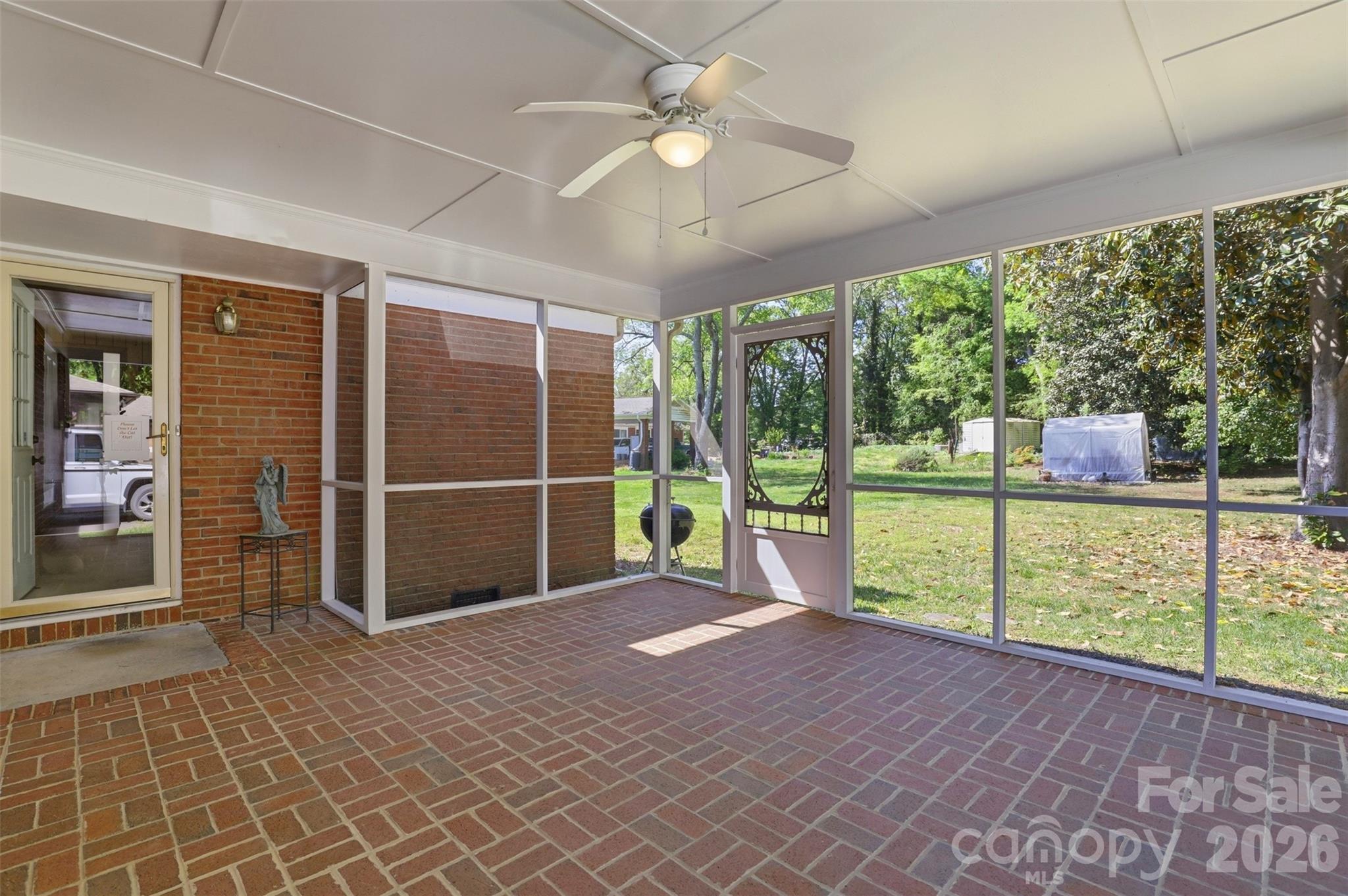1406 Lakeview Drive Property Photo 34