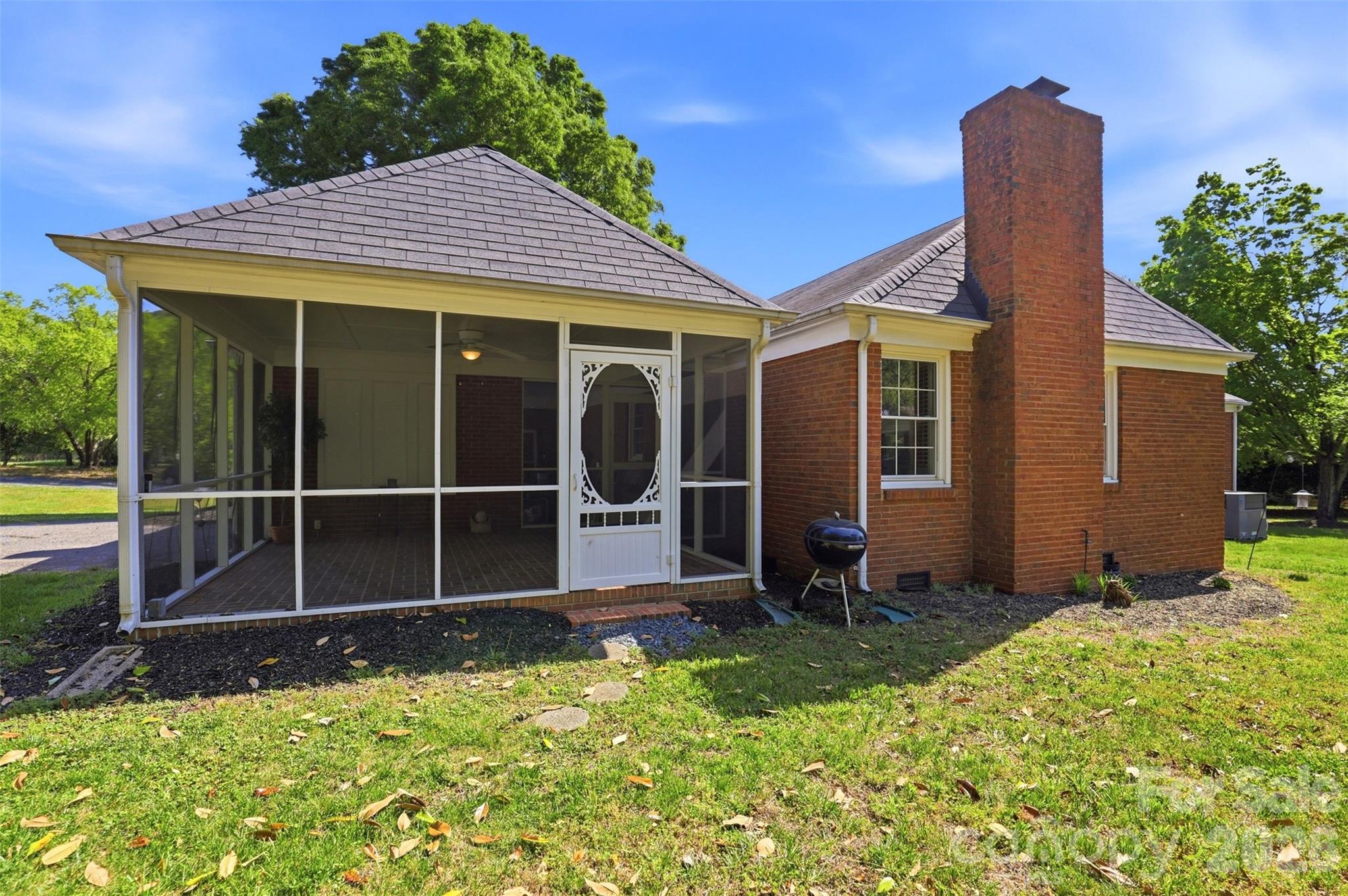 1406 Lakeview Drive Property Photo 35