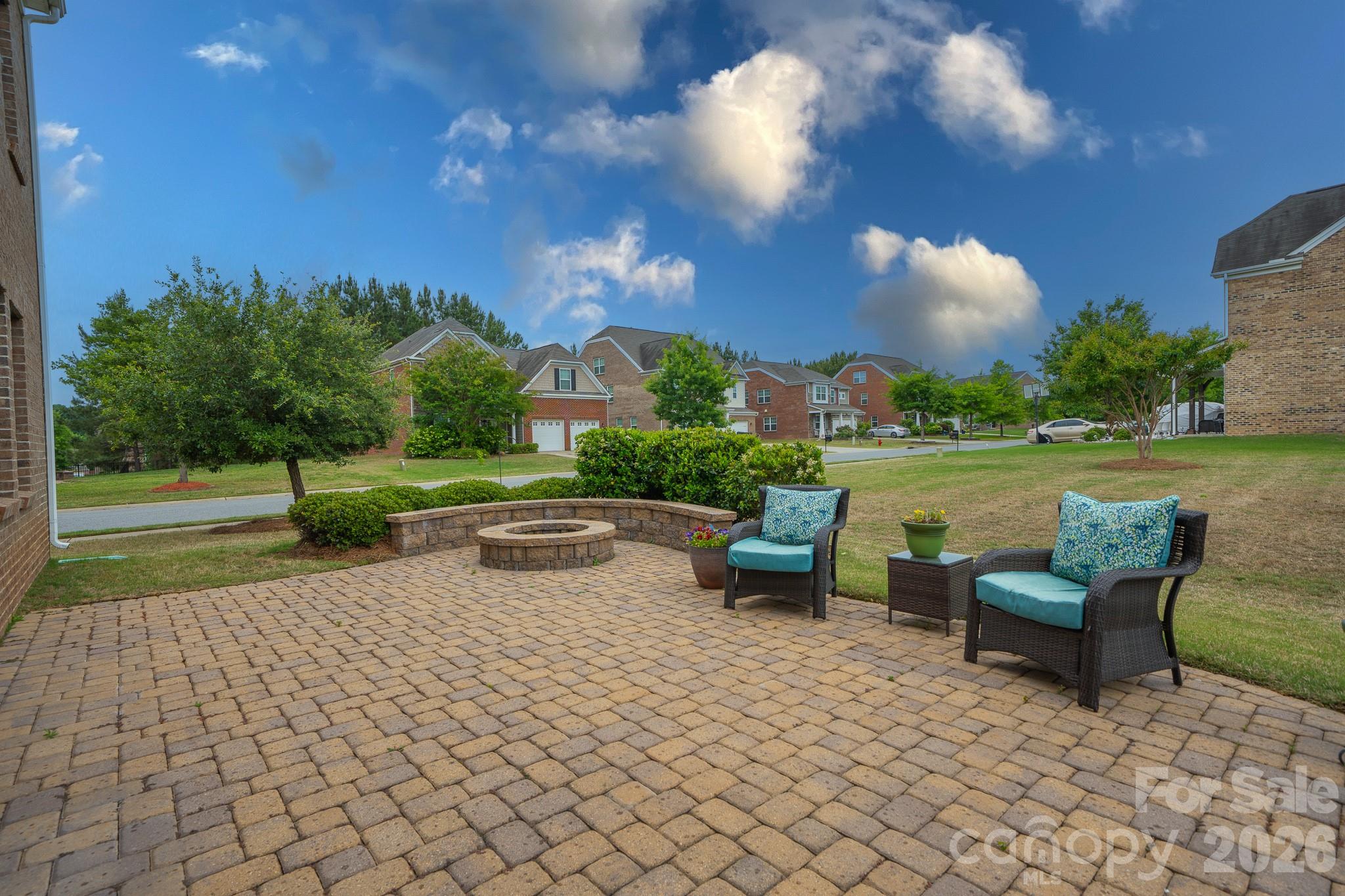 2617 Kinmere Drive Property Photo 10