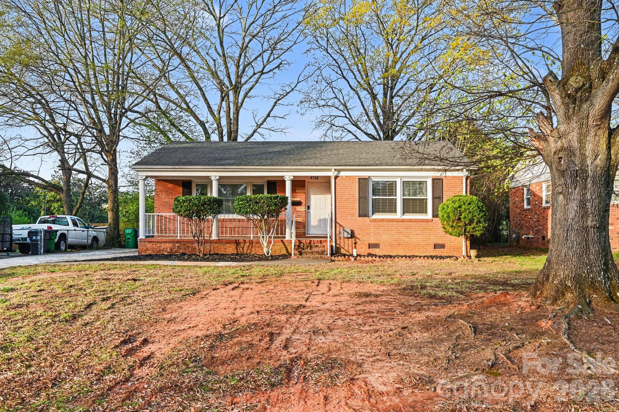 4726 Holbrook Drive Property Photo 1