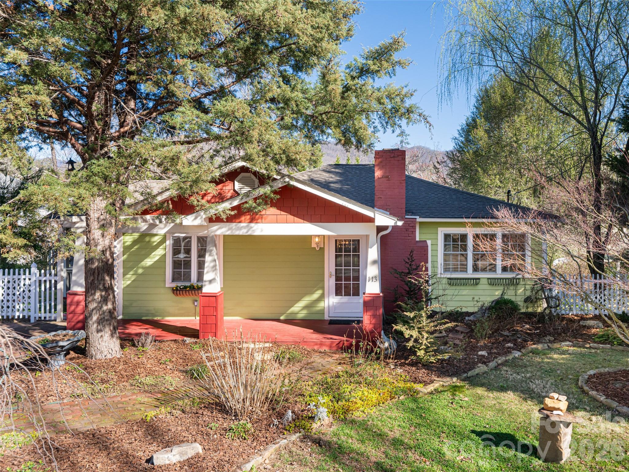 113 5th Street Property Photo 1