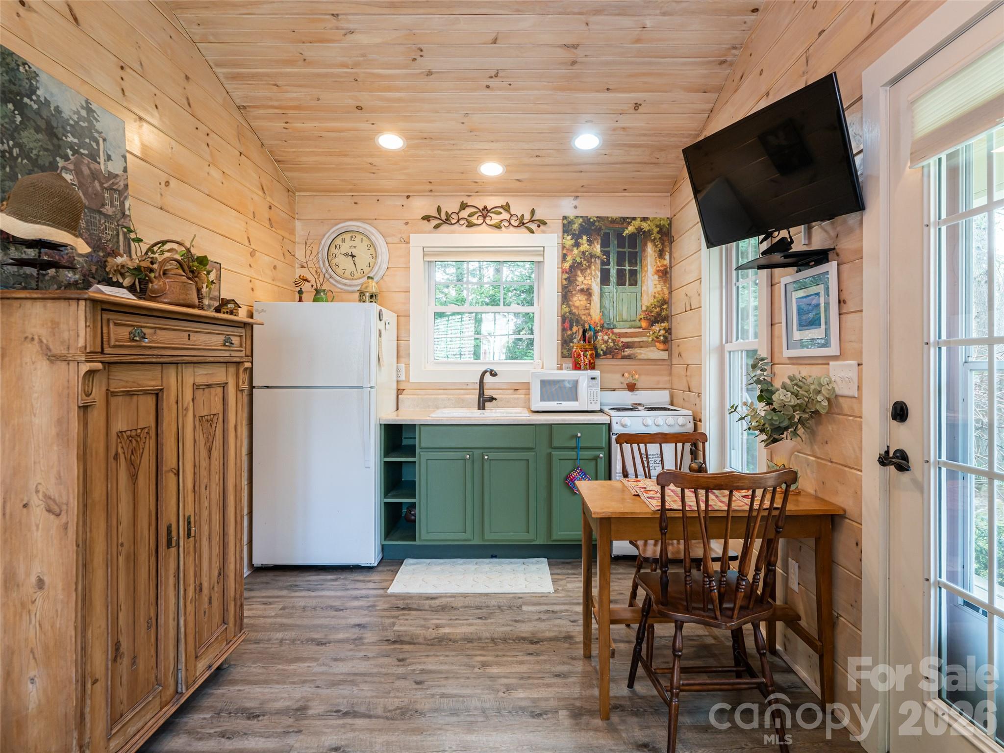 113 5th Street Property Photo 39