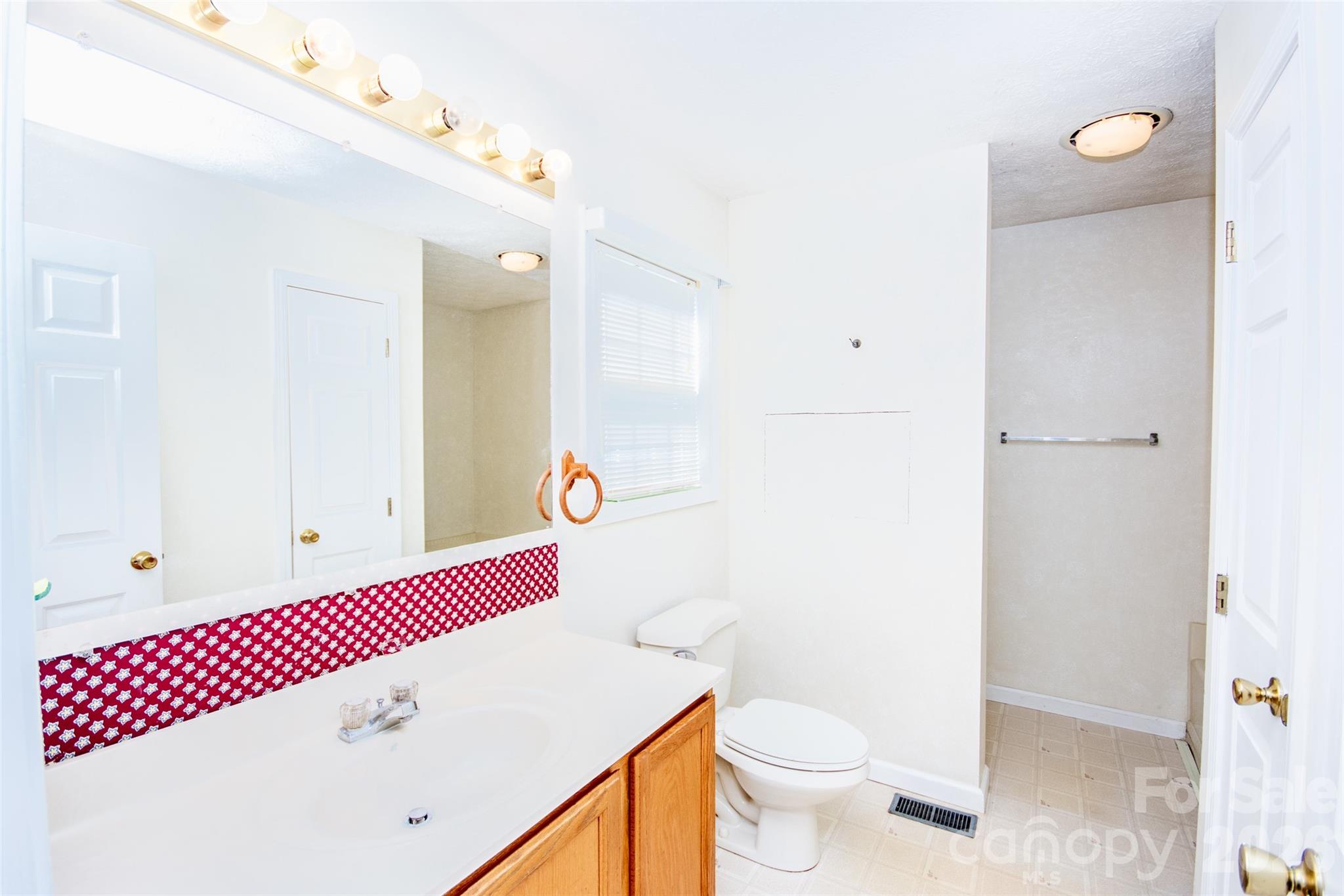 311 Fletcher Road Property Photo 27