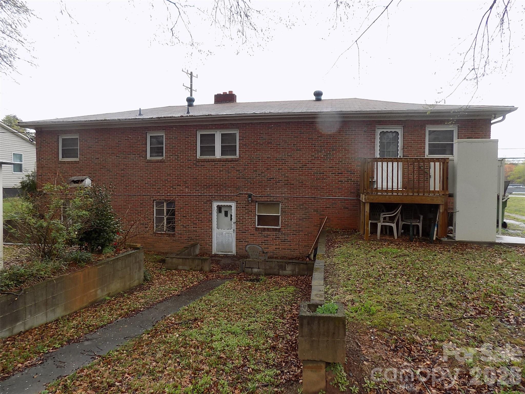 2605 Lowell Road Property Photo 2