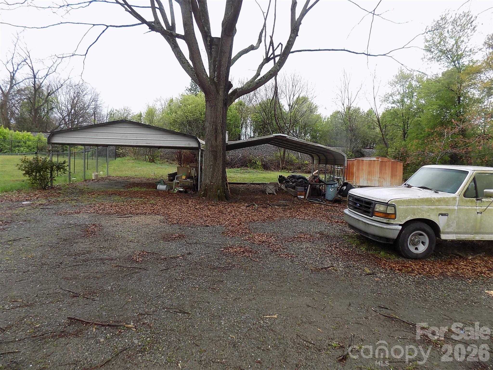 2605 Lowell Road Property Photo 3