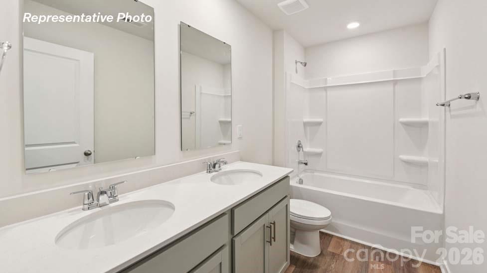 490 Dazzle Loop Property Photo 24