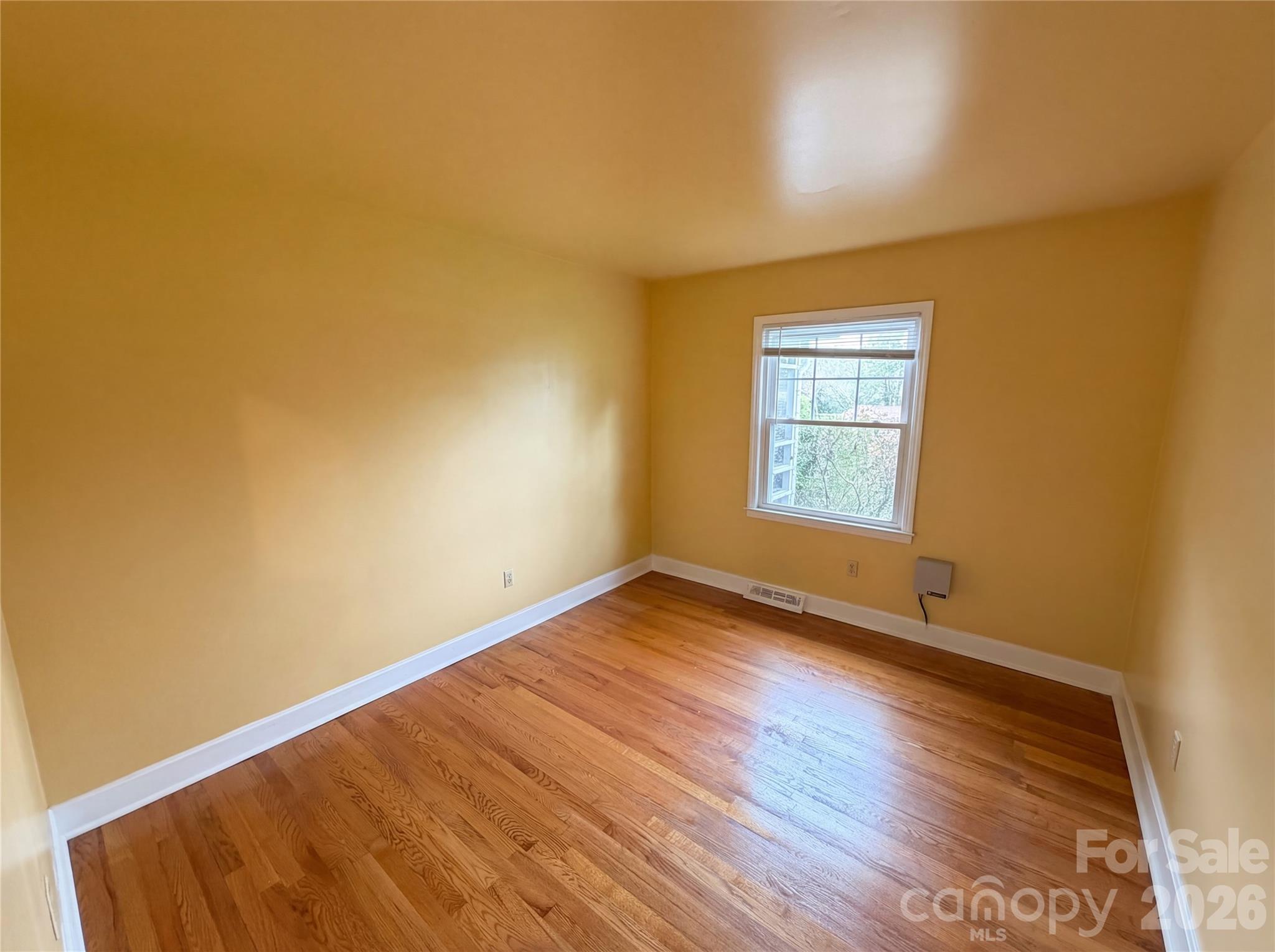 6214 Ashcrest Drive Property Photo 3