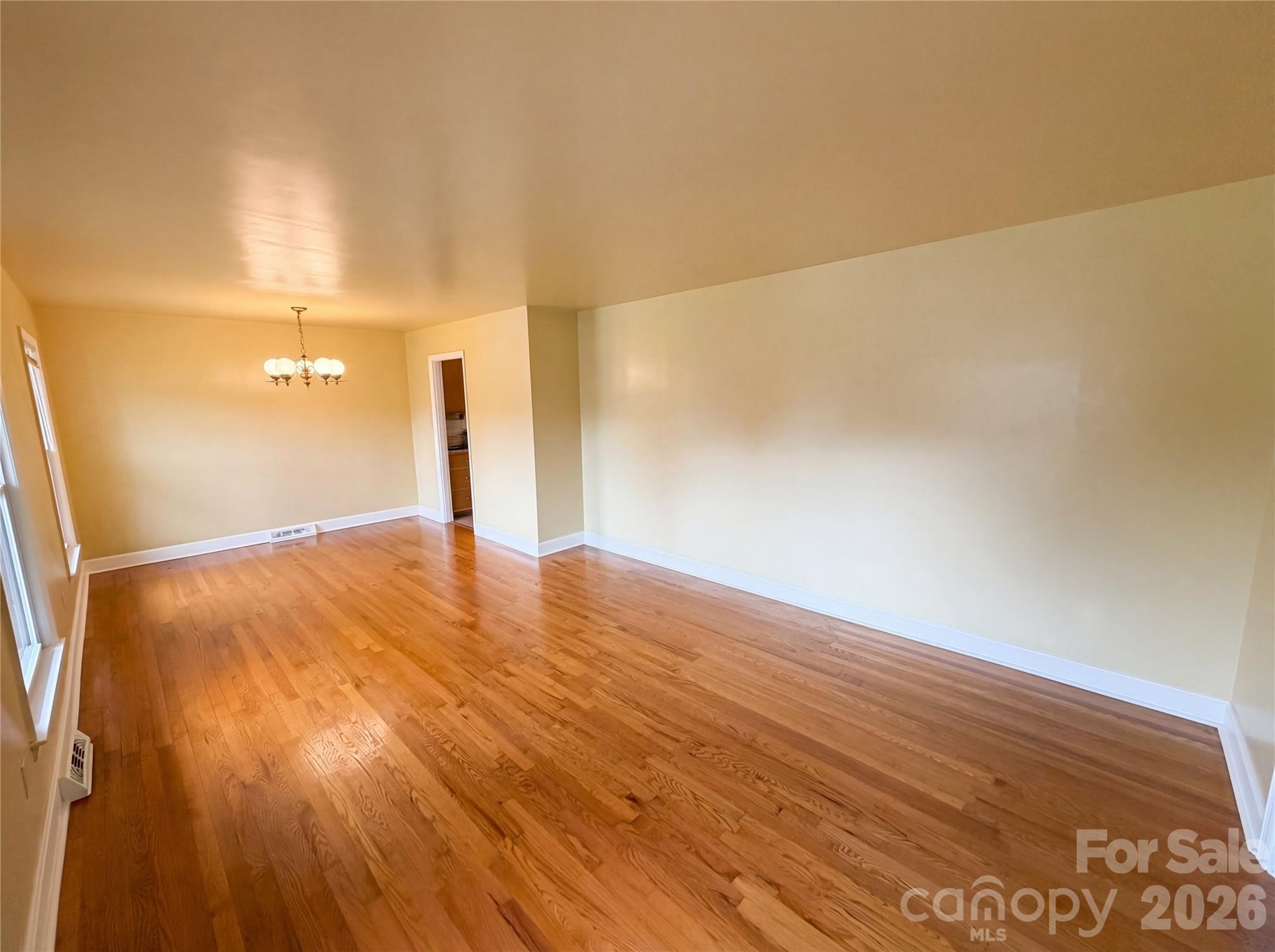 6214 Ashcrest Drive Property Photo 9