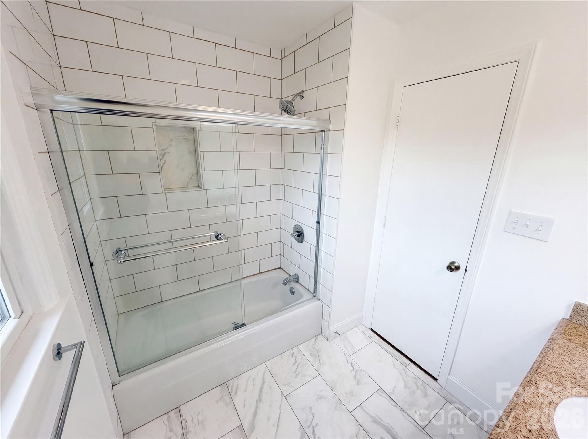 6214 Ashcrest Drive Property Photo 17