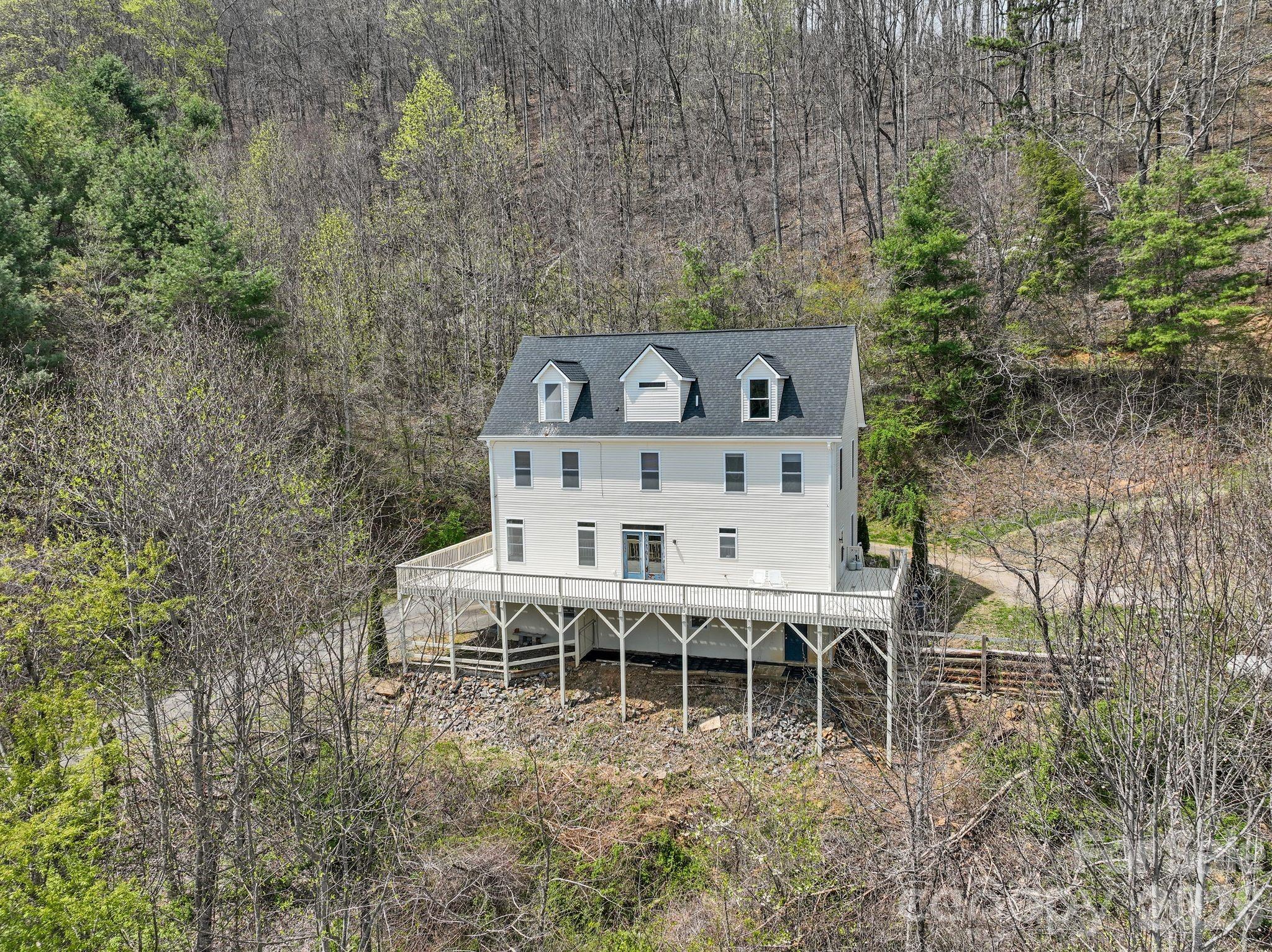 267 Eagles Trace Property Photo 1