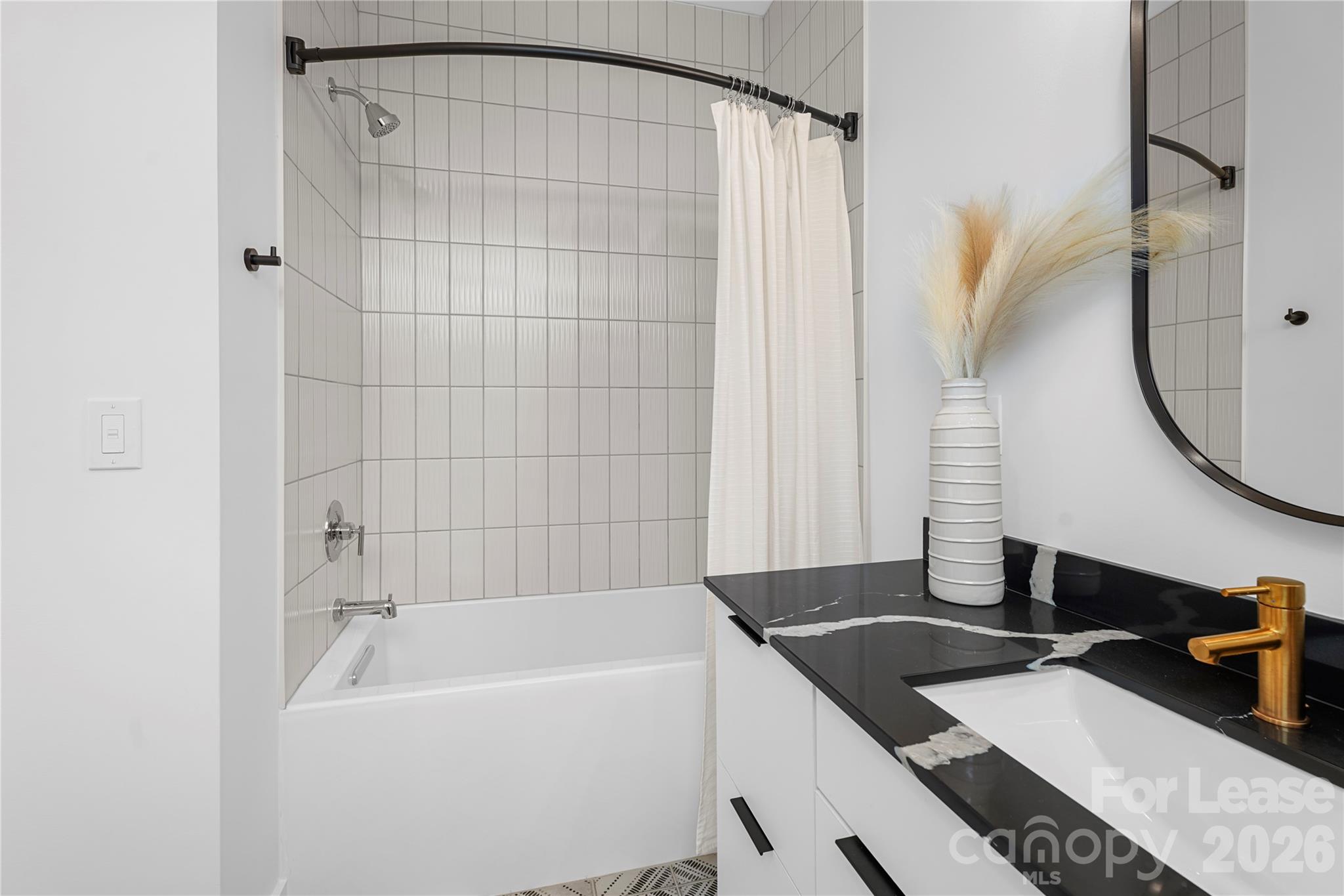 411 Charles Avenue 35 Property Photo 26