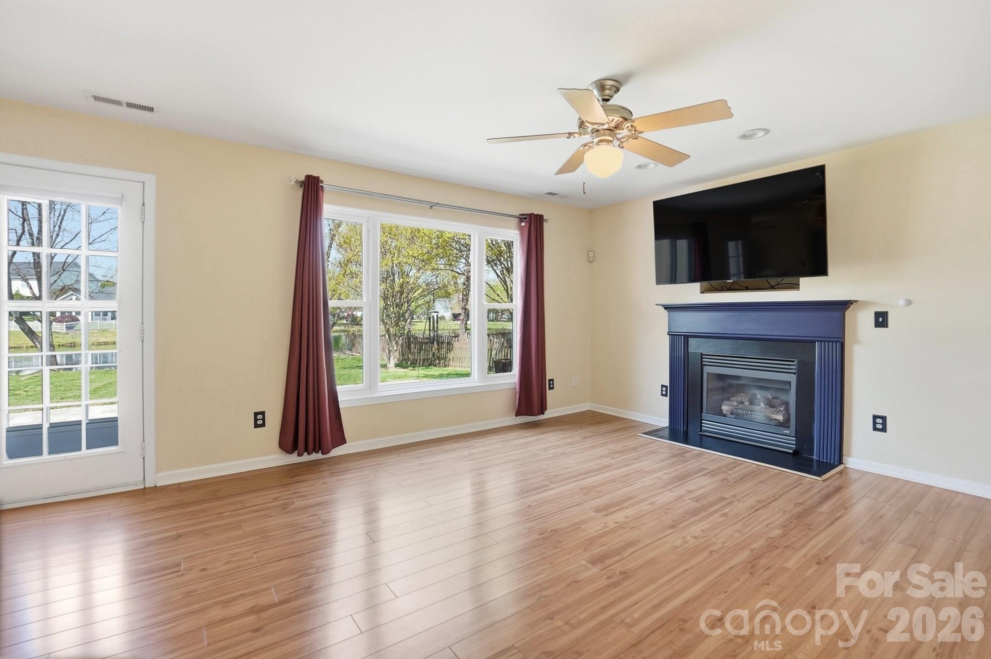1009 Onotoa Drive Property Photo 11