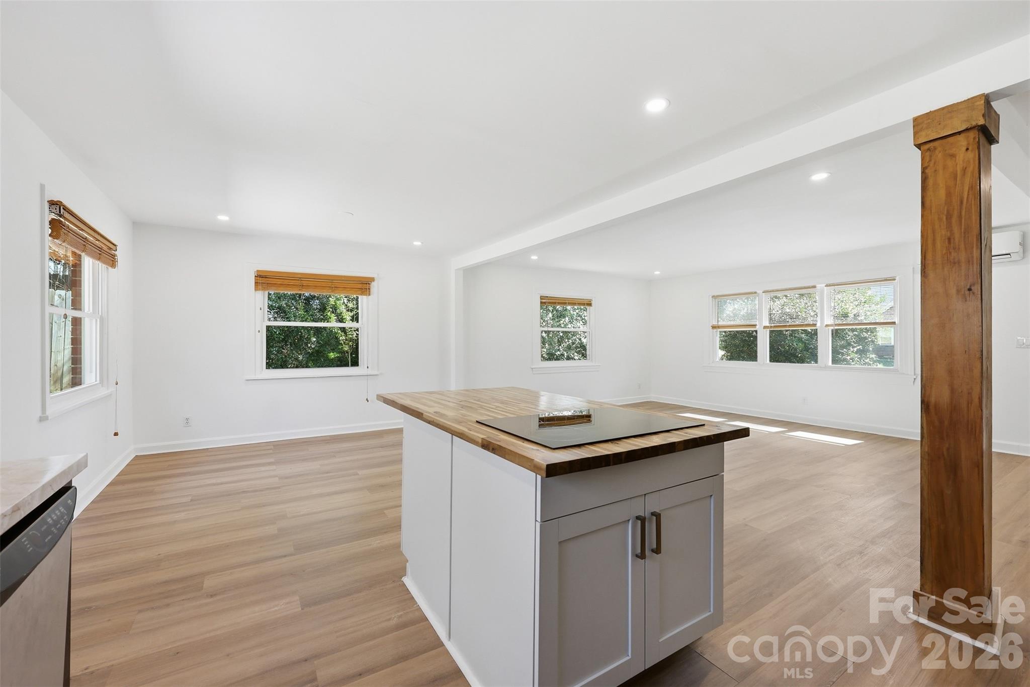 4920 Bright Road Property Photo 8