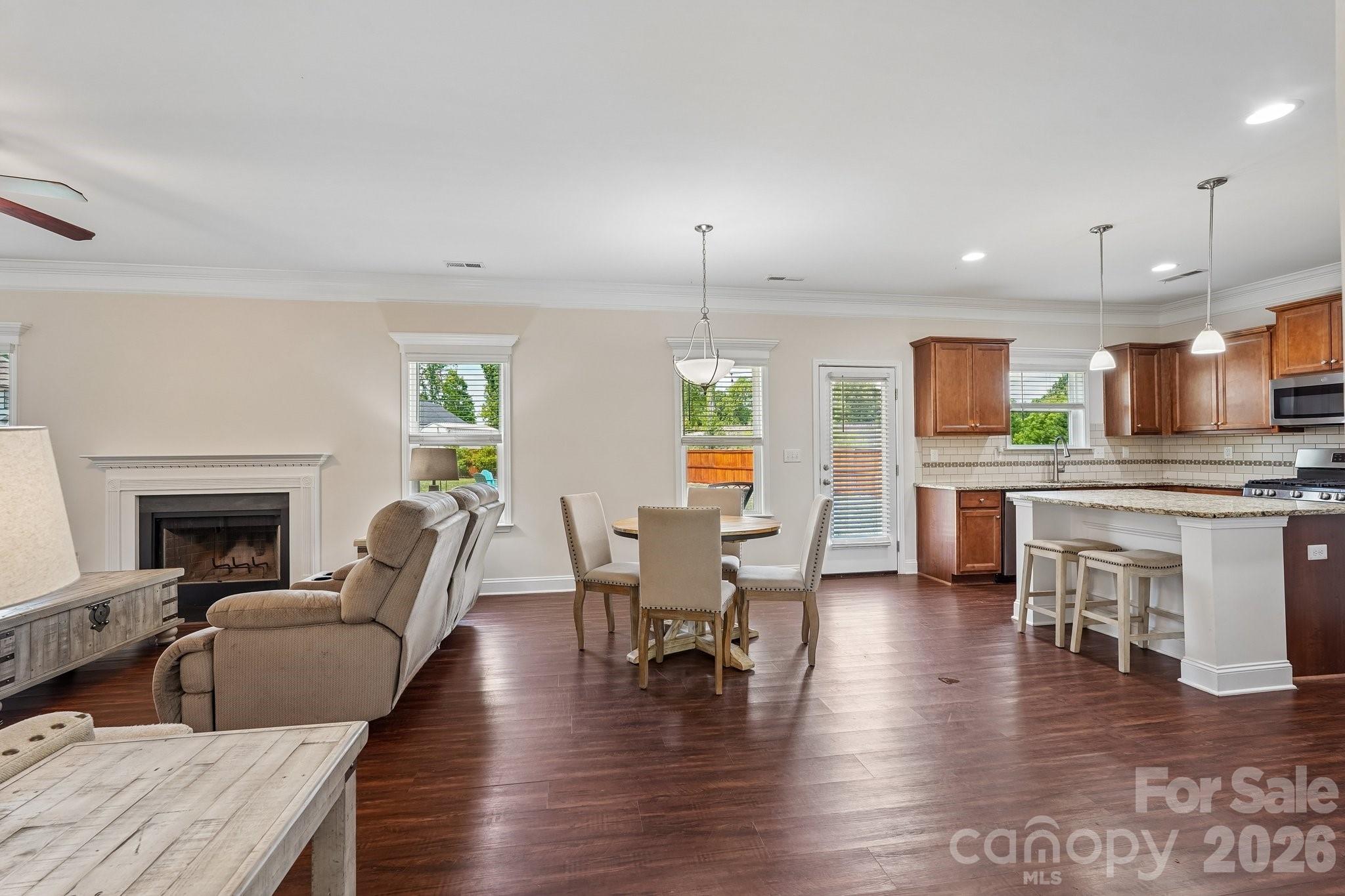 2609 Lakefront Drive Property Photo 7