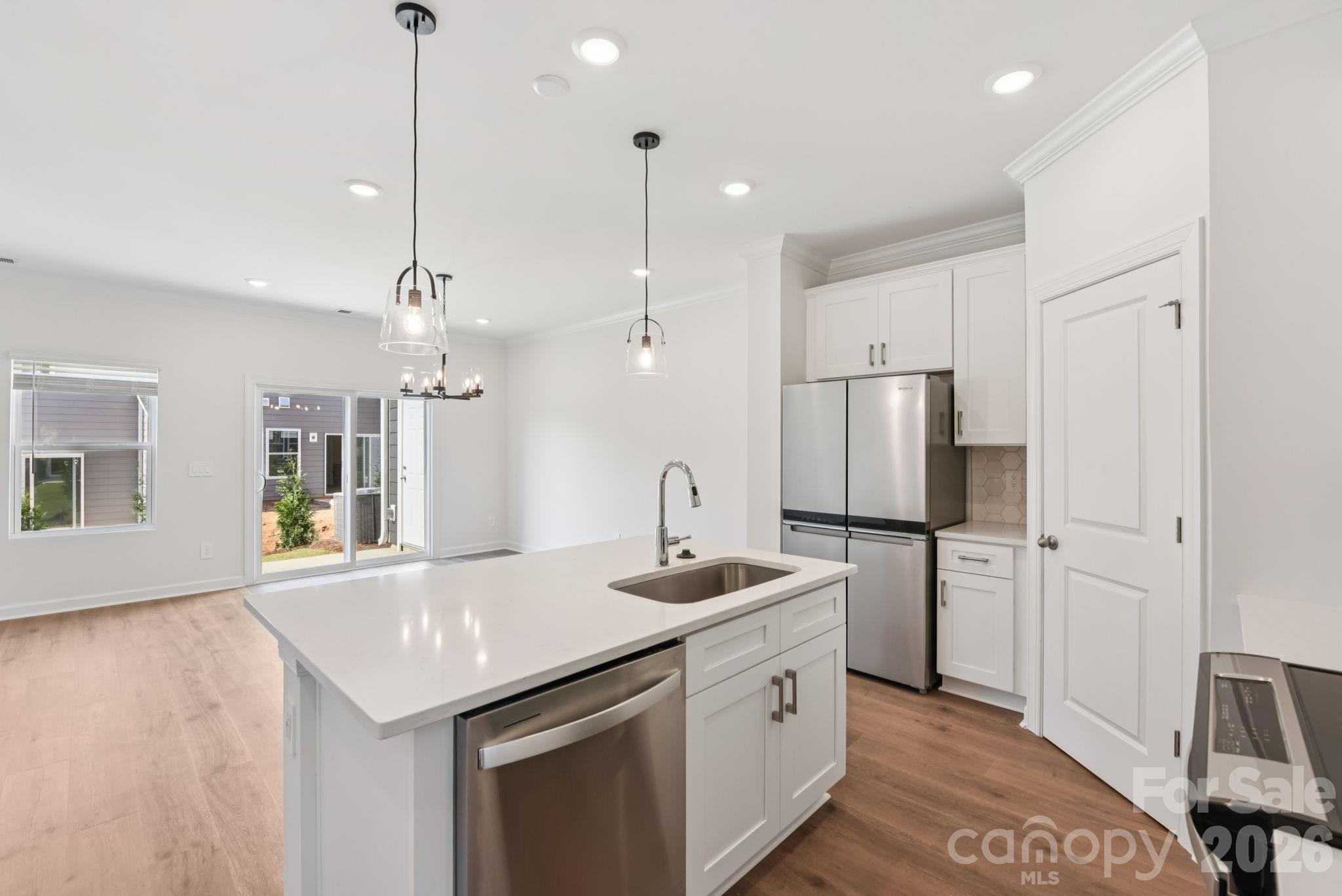 445 Markridge Loop Property Photo 4