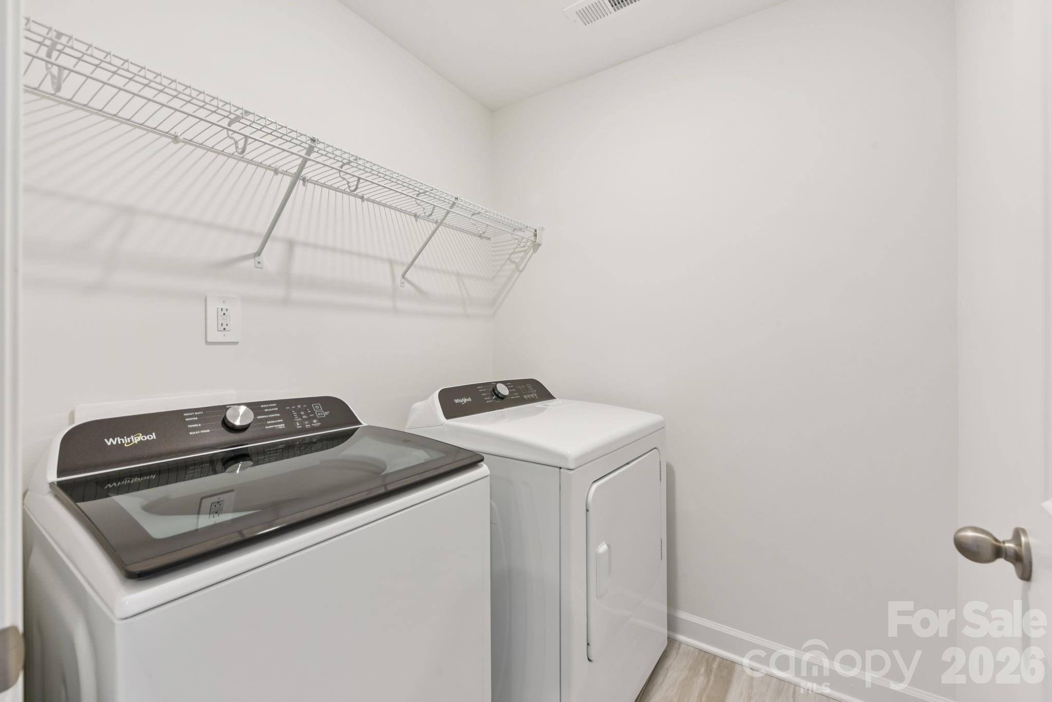 445 Markridge Loop Property Photo 11