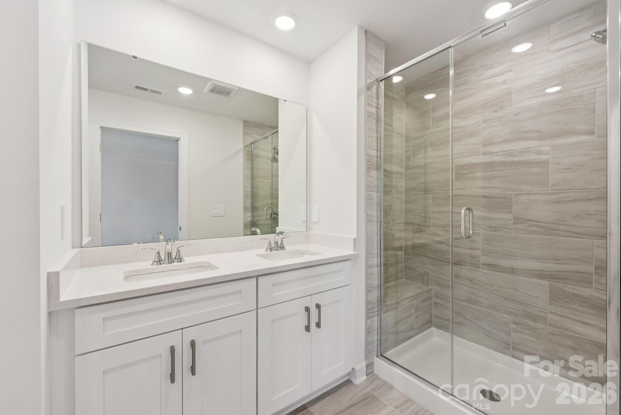 445 Markridge Loop Property Photo 12