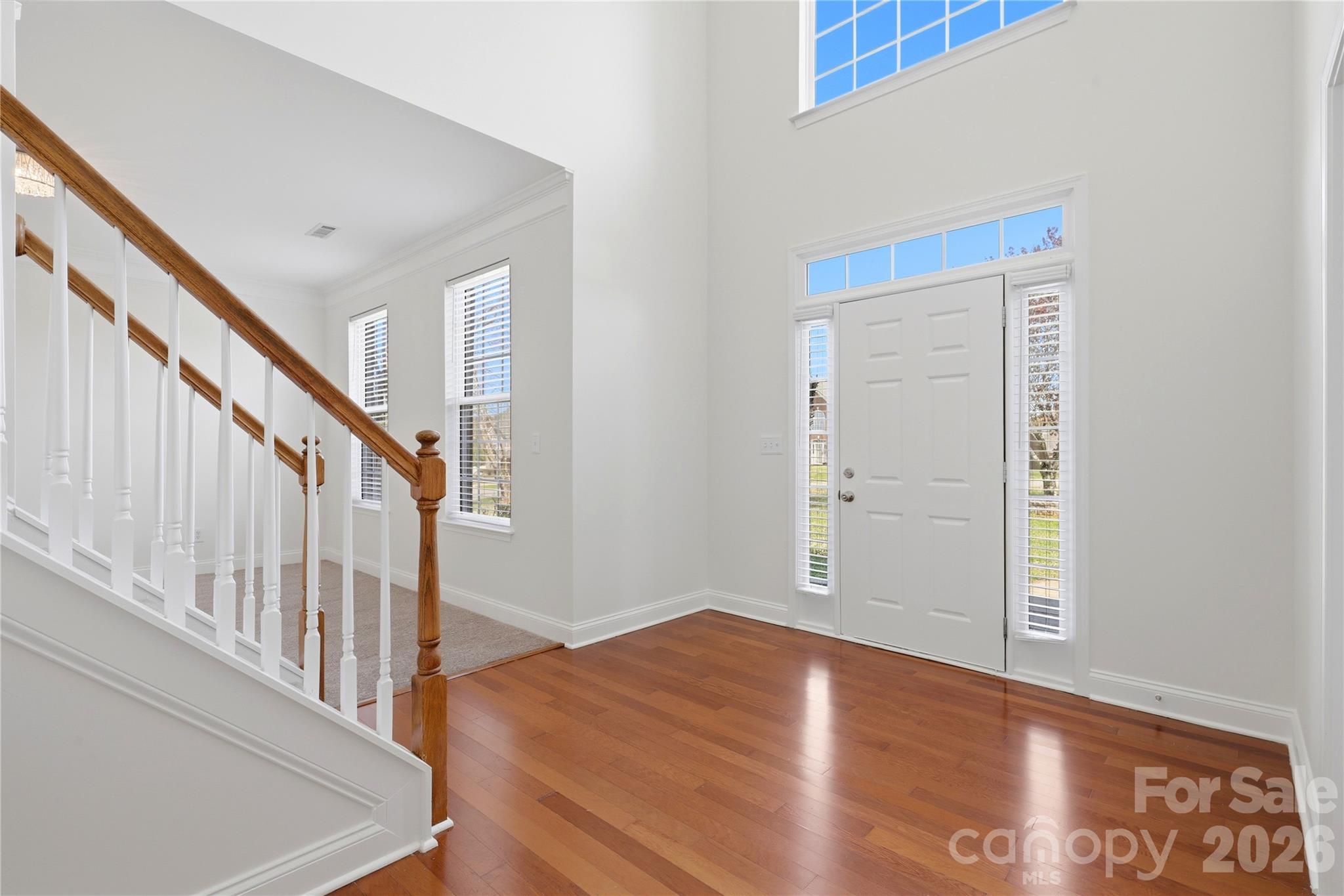105 Summer Breeze Court Property Photo 3