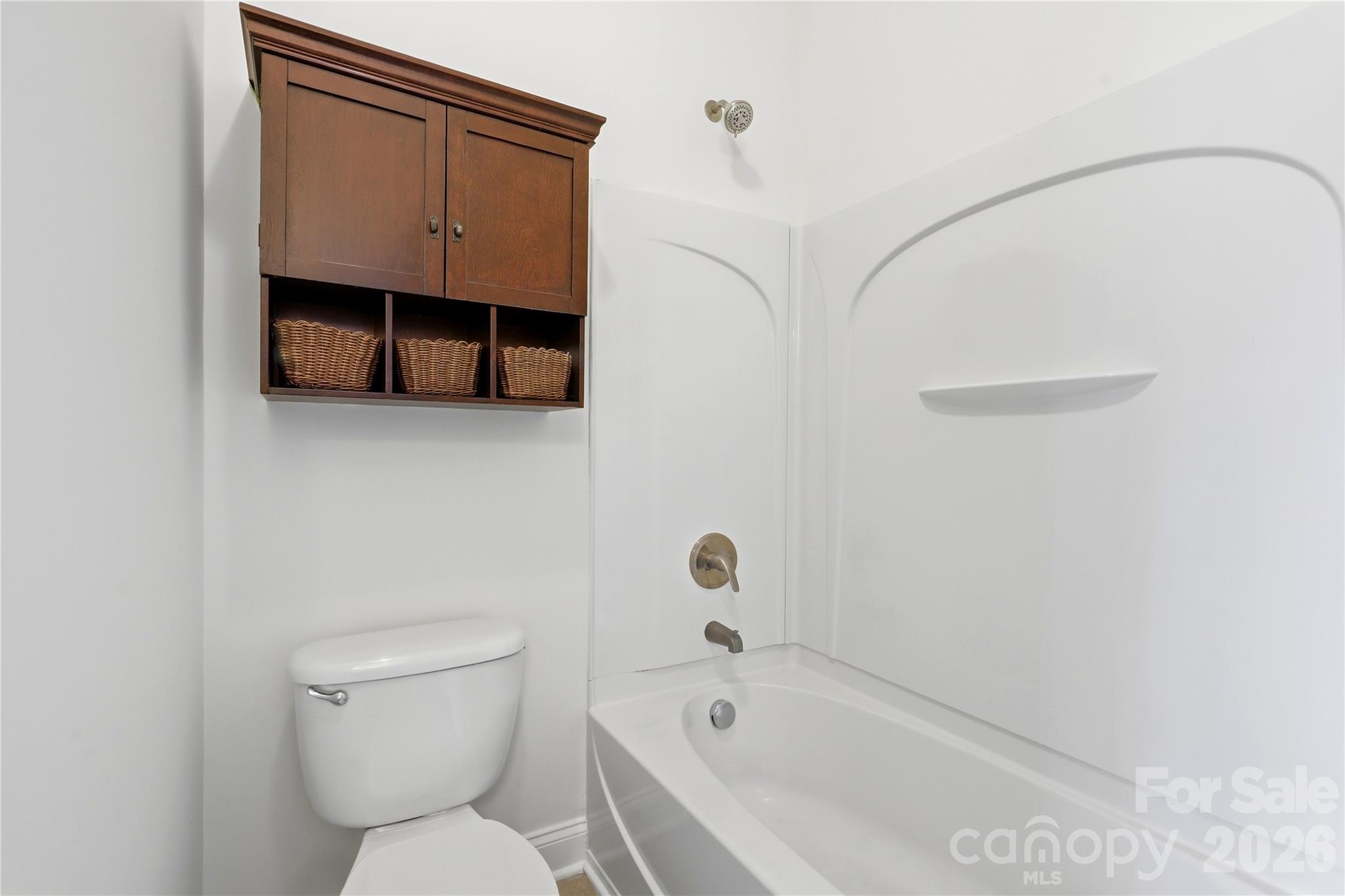 105 Summer Breeze Court Property Photo 11