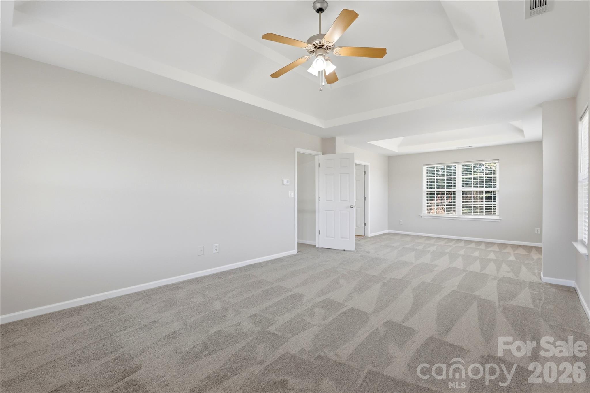 105 Summer Breeze Court Property Photo 12