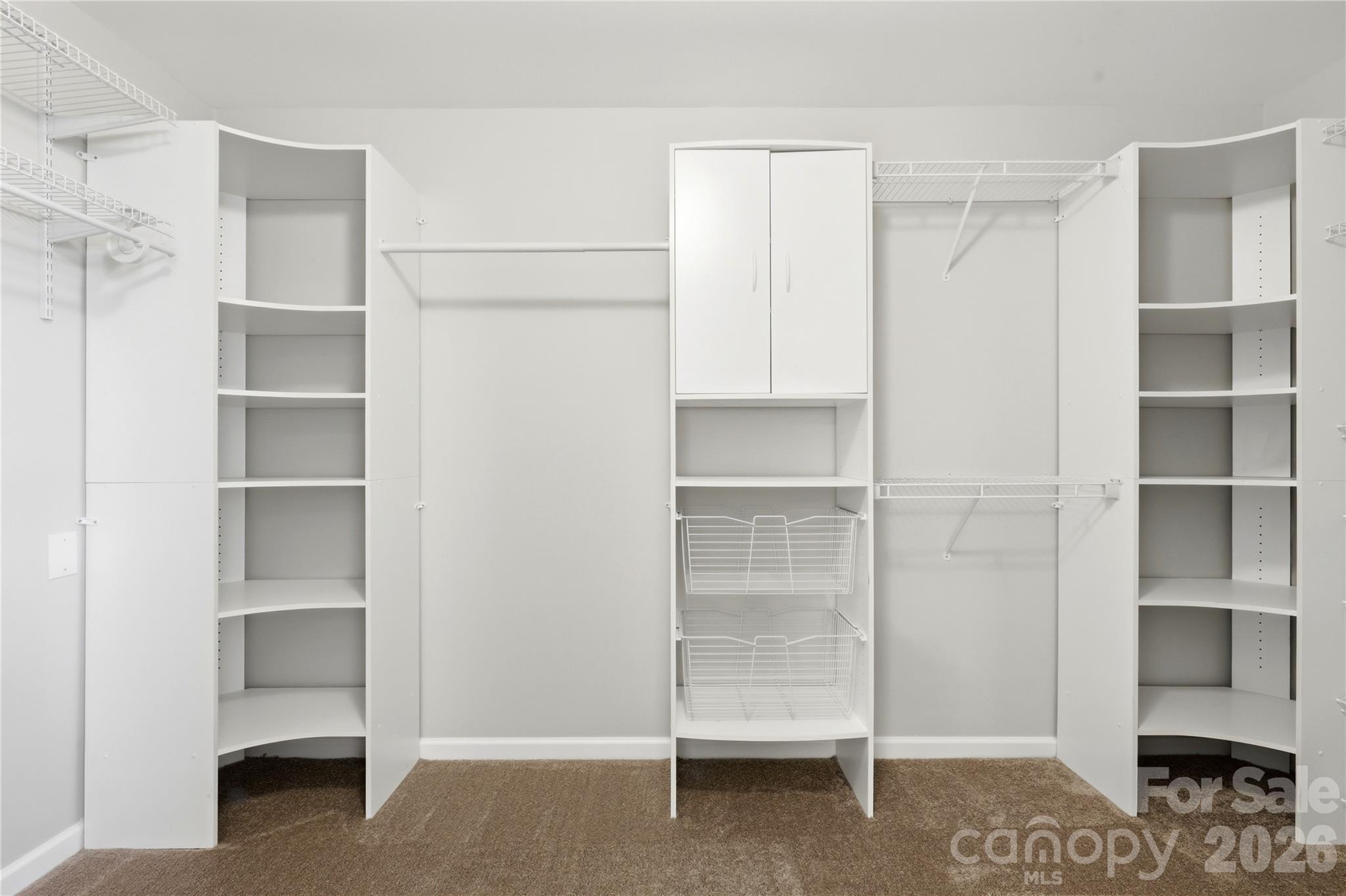 105 Summer Breeze Court Property Photo 16