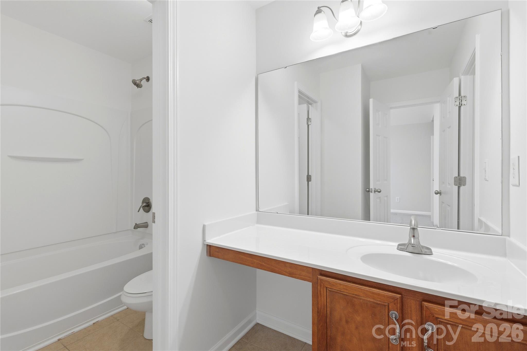 105 Summer Breeze Court Property Photo 18
