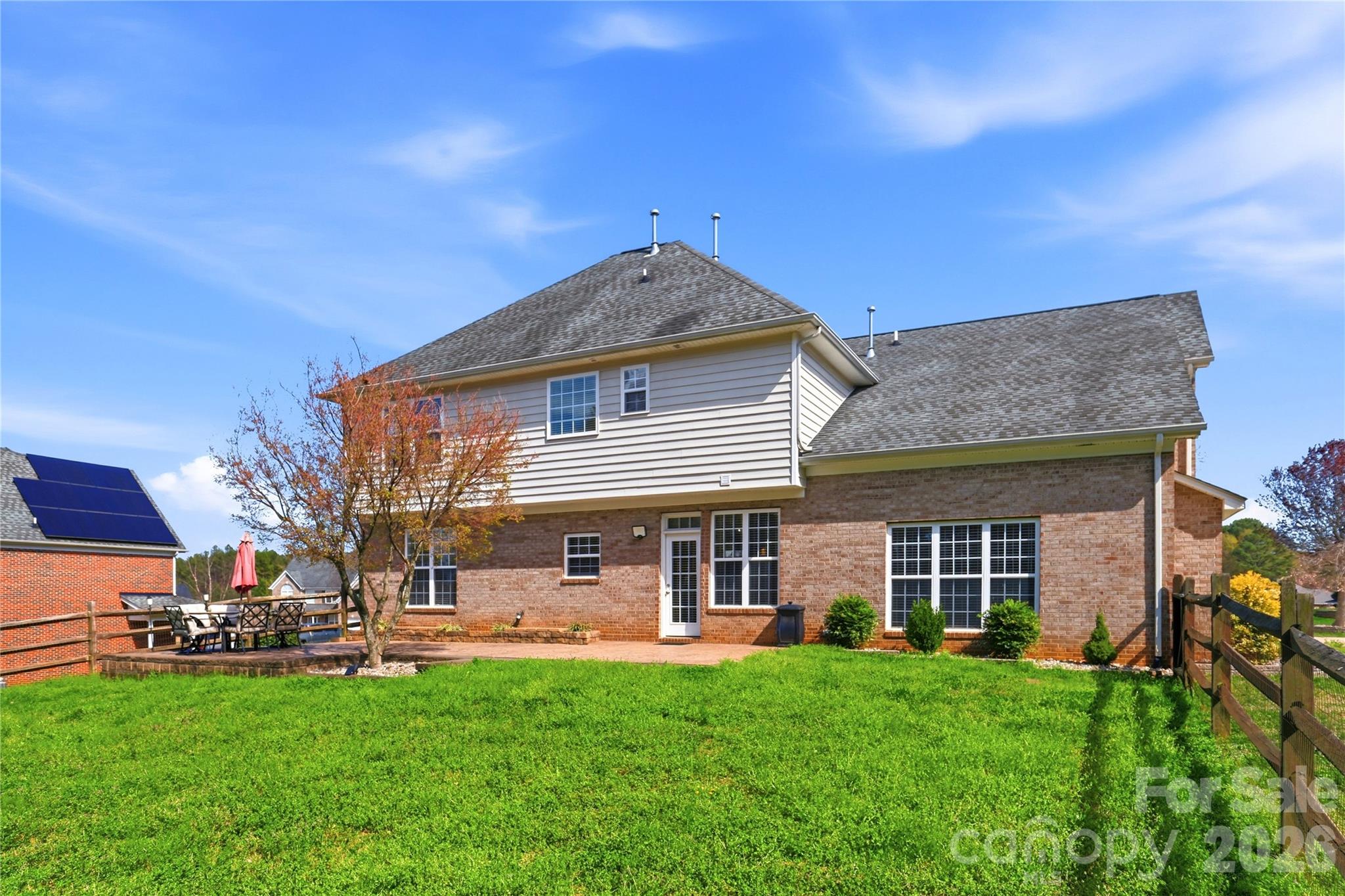 105 Summer Breeze Court Property Photo 22