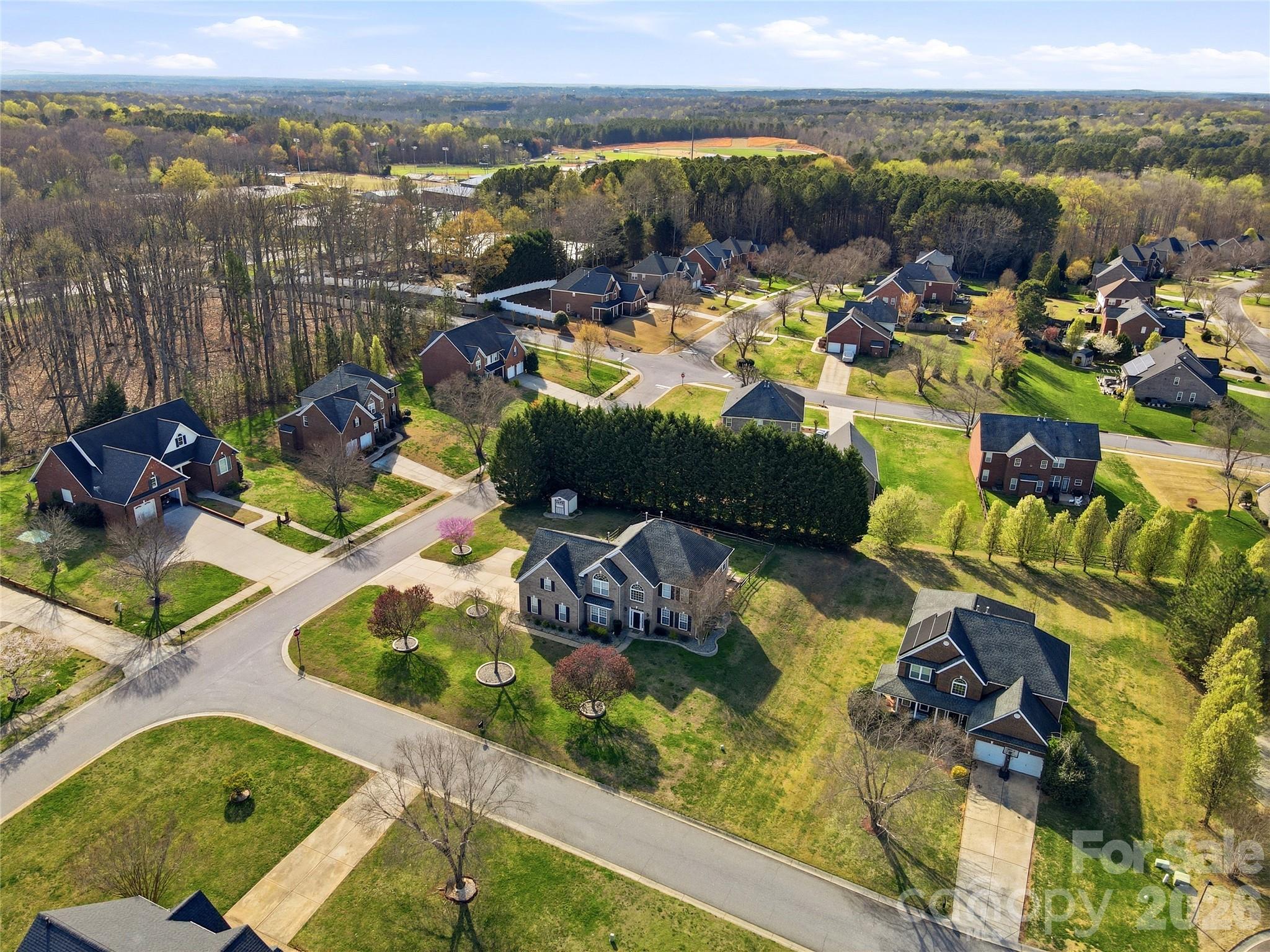 105 Summer Breeze Court Property Photo 25