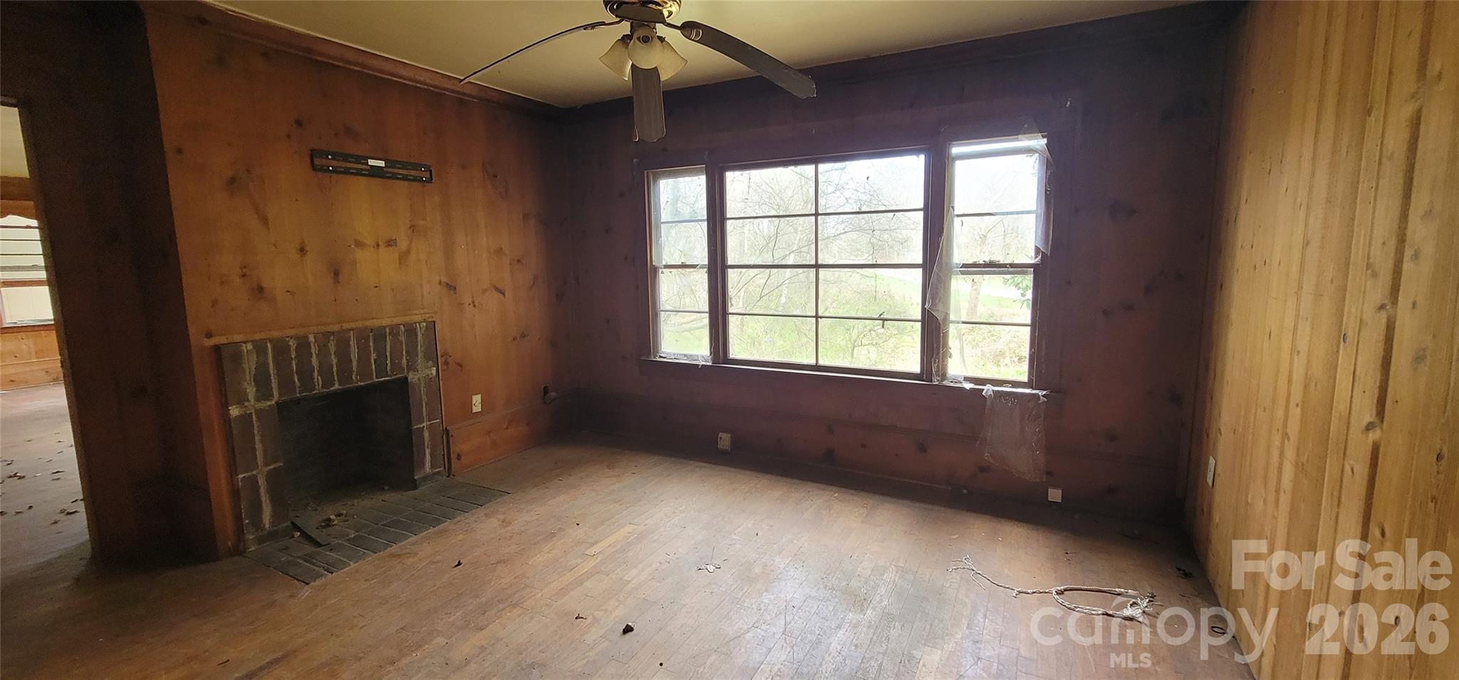 1939 River Road Property Photo 5