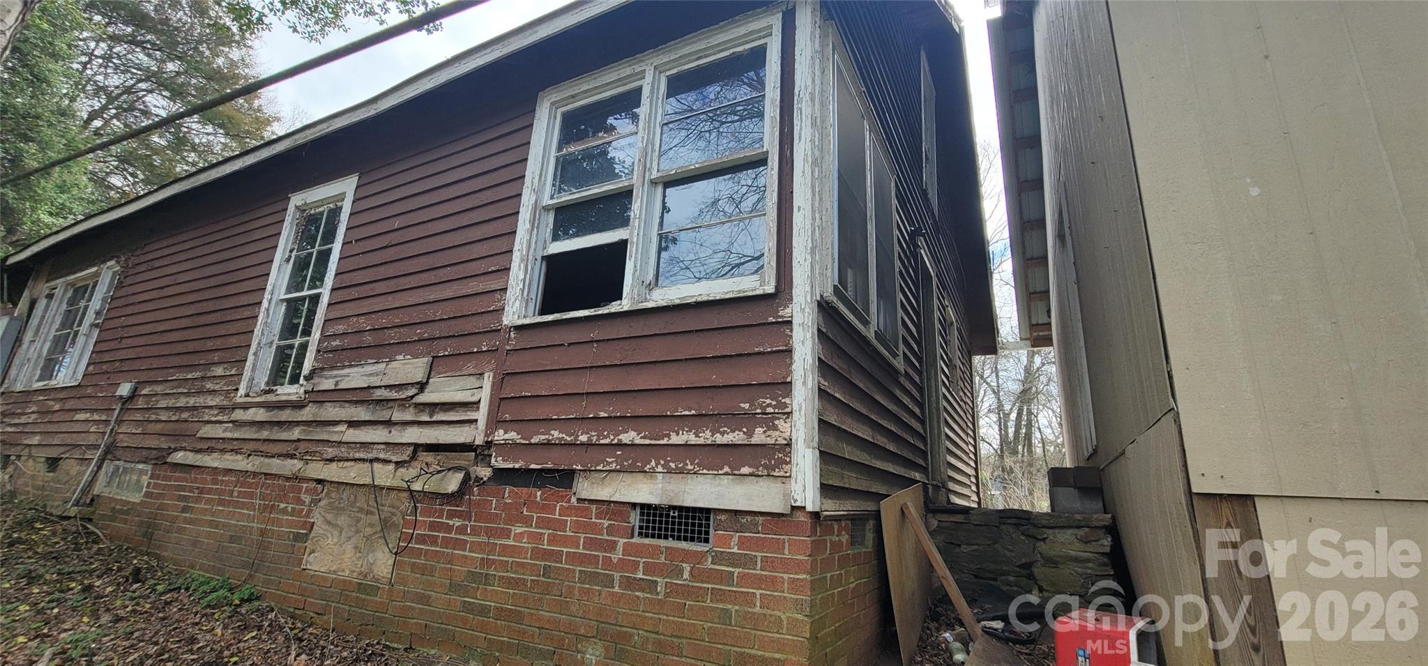 1939 River Road Property Photo 21