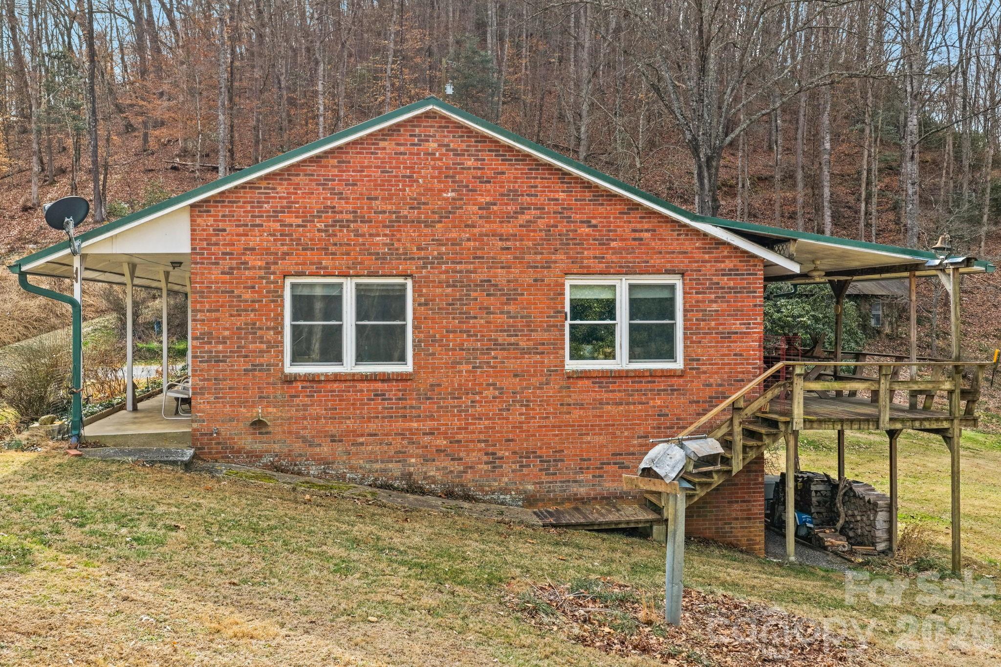 470 Ela Lane Property Photo 4