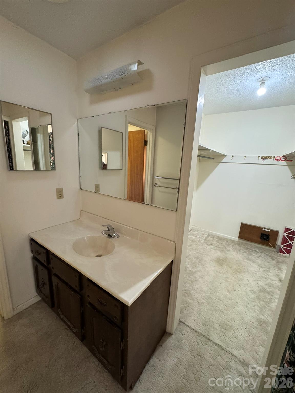 470 Ela Lane Property Photo 32