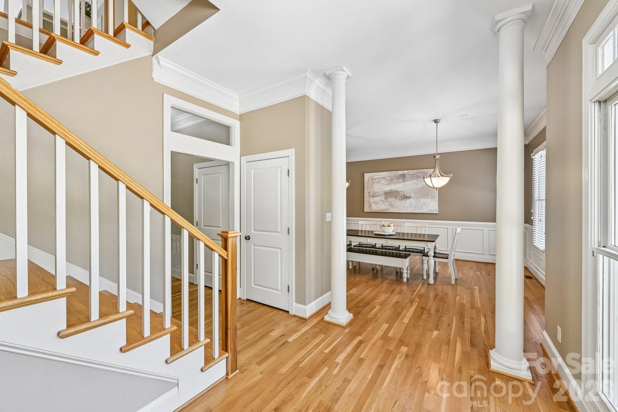209 37th Avenue Place Property Photo 6
